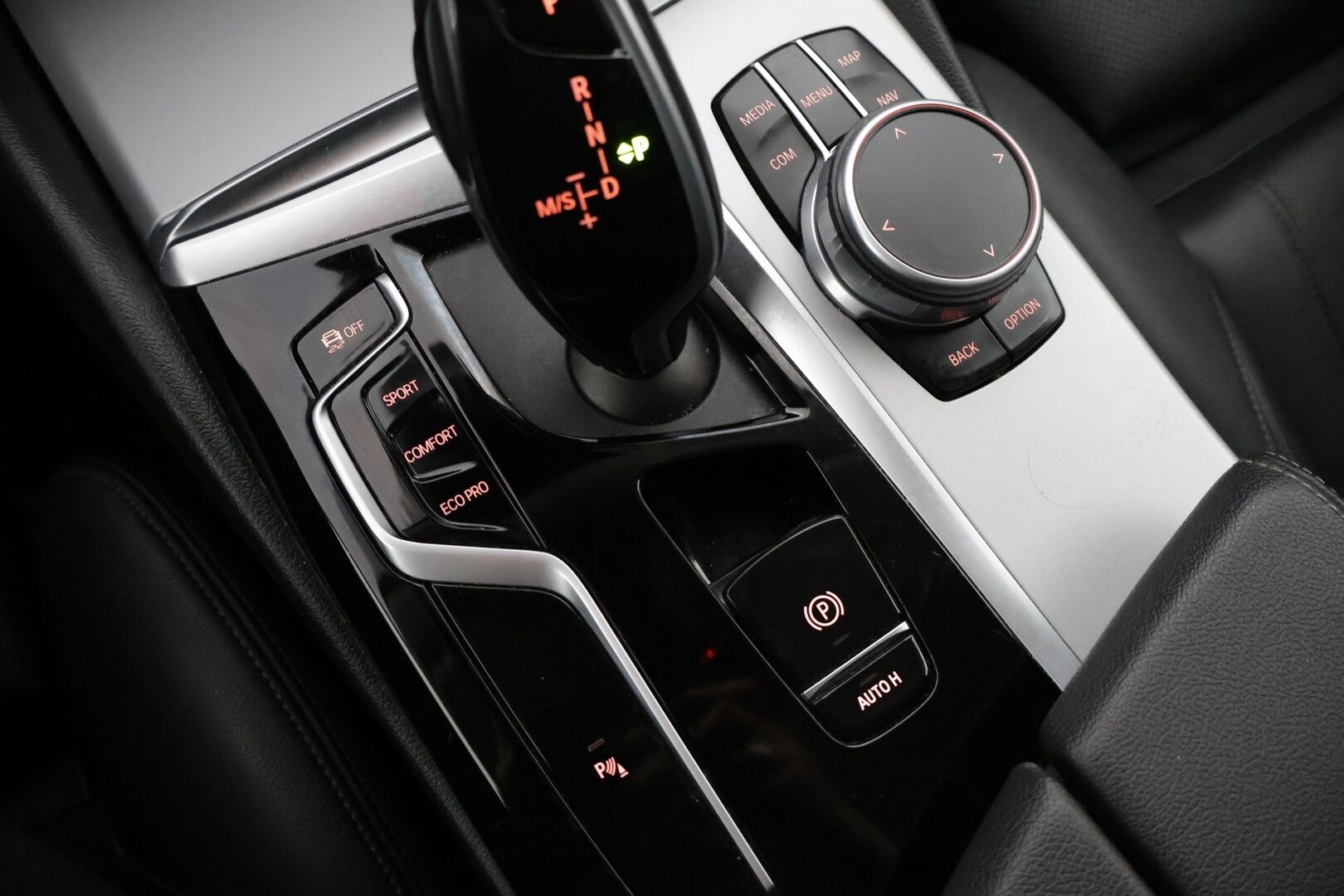 BMW 520 2021 G31 Touring 520d A xDrive MHEV - Hifi | Sporttipenkit | Webasto | Lämpöratti | Kahdet renkaat vanteineen | Hyvät huollot! 