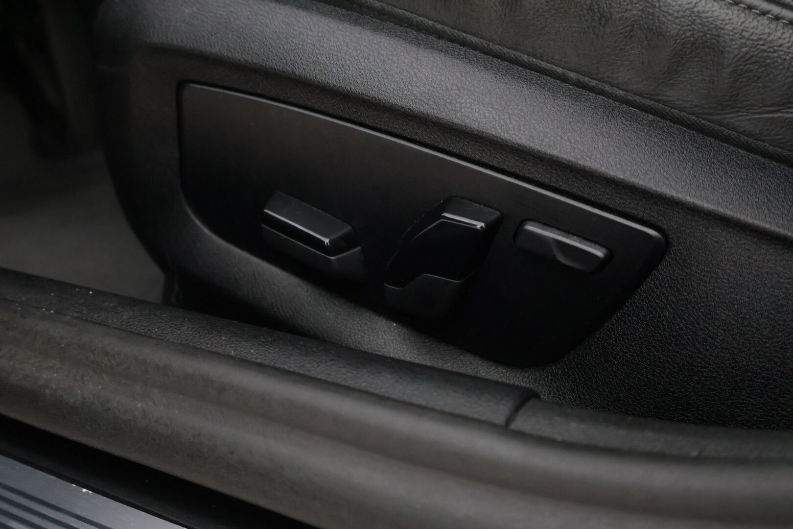 BMW 520 2021 G31 Touring 520d A xDrive MHEV - Hifi | Sporttipenkit | Webasto | Lämpöratti | Kahdet renkaat vanteineen | Hyvät huollot! 