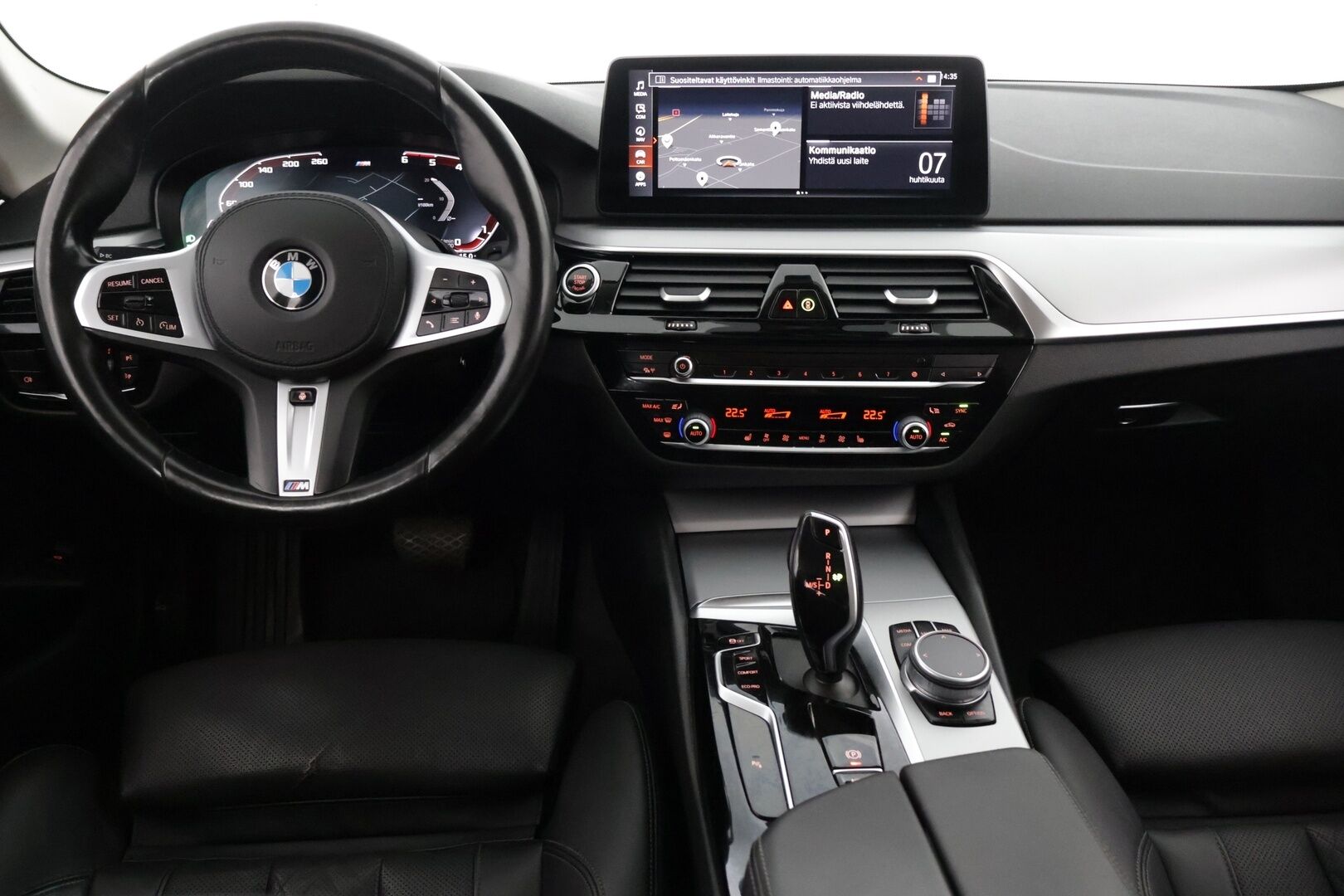 BMW 520 2021 G31 Touring 520d A xDrive MHEV - Hifi | Sporttipenkit | Webasto | Lämpöratti | Kahdet renkaat vanteineen | Hyvät huollot! 