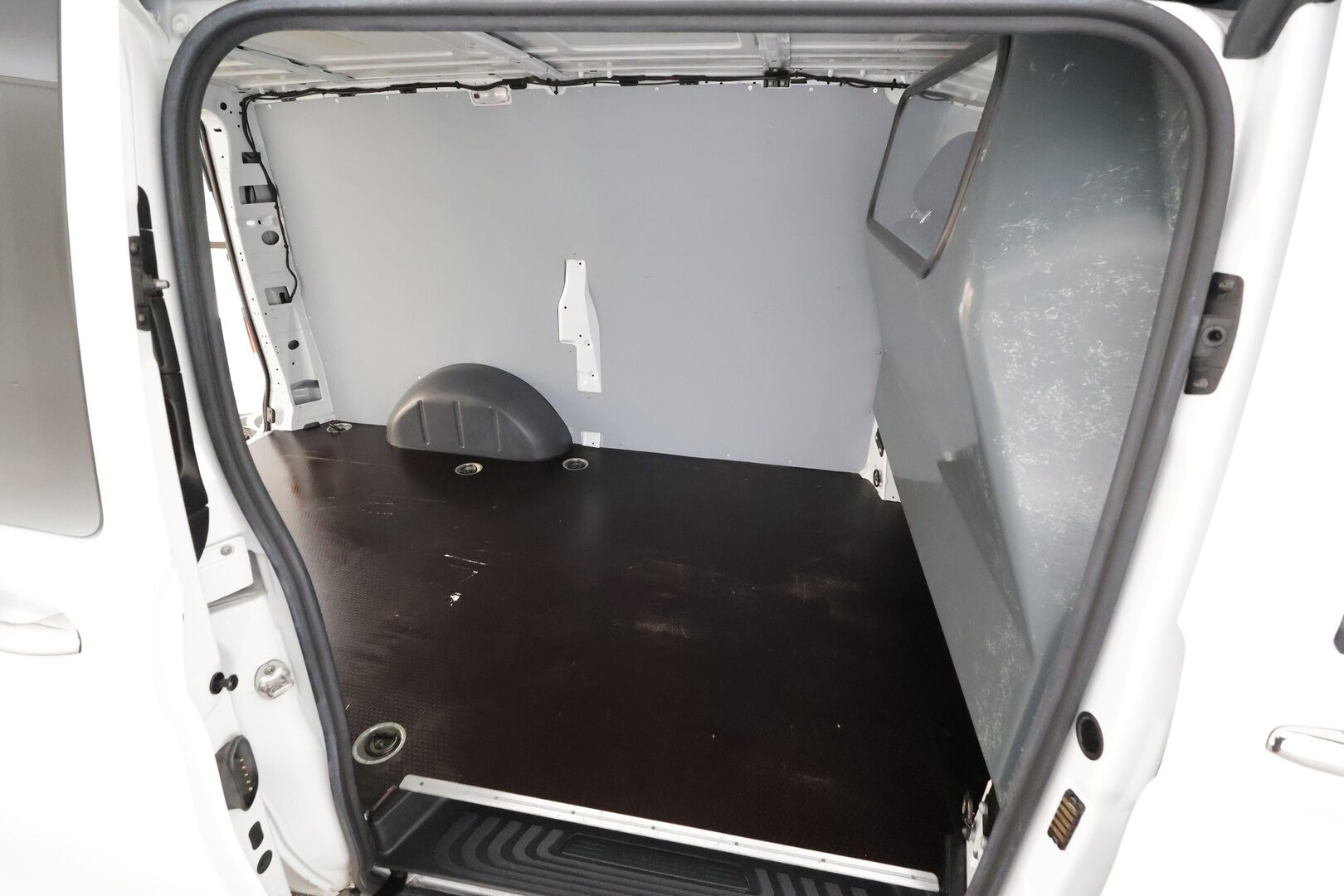 Mercedes-Benz Vito 2021 119CDI RWD-3,05/32K keskipitkä A2 A ** Distronic + / Webasto / P-Kamera / IHC + / Nahkapenkit / LED * - Suomi-auto / Kahdet renkaat