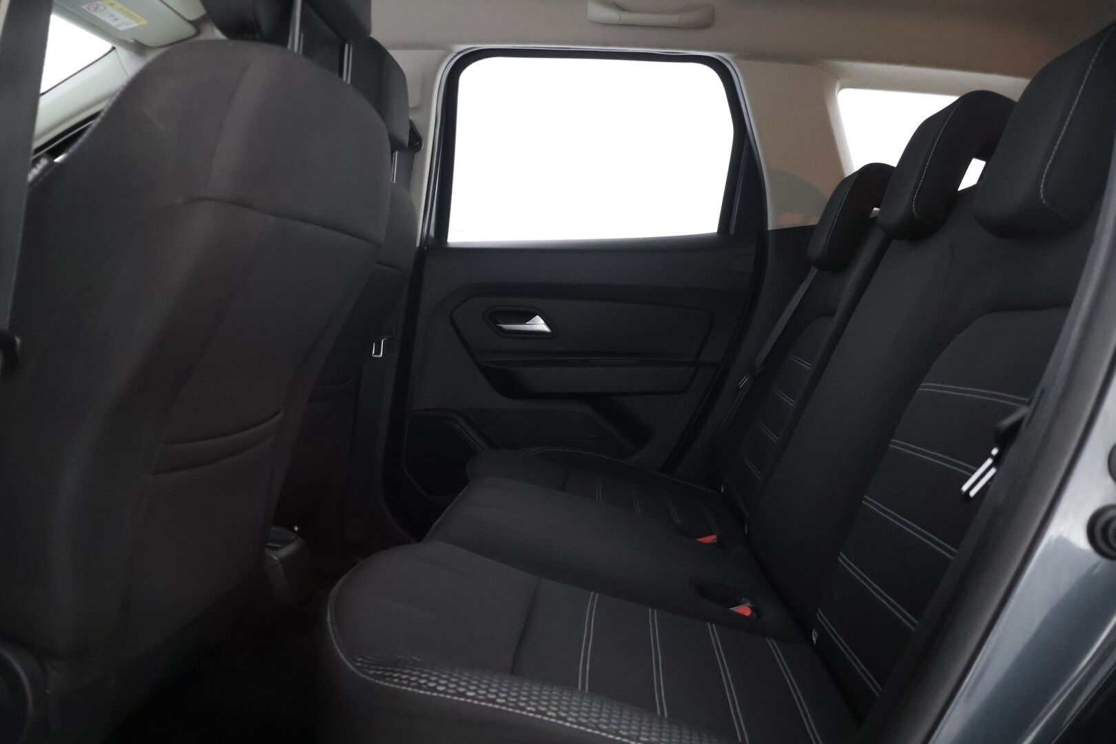 Dacia Duster 2021 TCe 150 4x4 Prestige - | Koukku | P-kamera | Blis | Navi | Penkinlämmittimet | Suomi-auto |