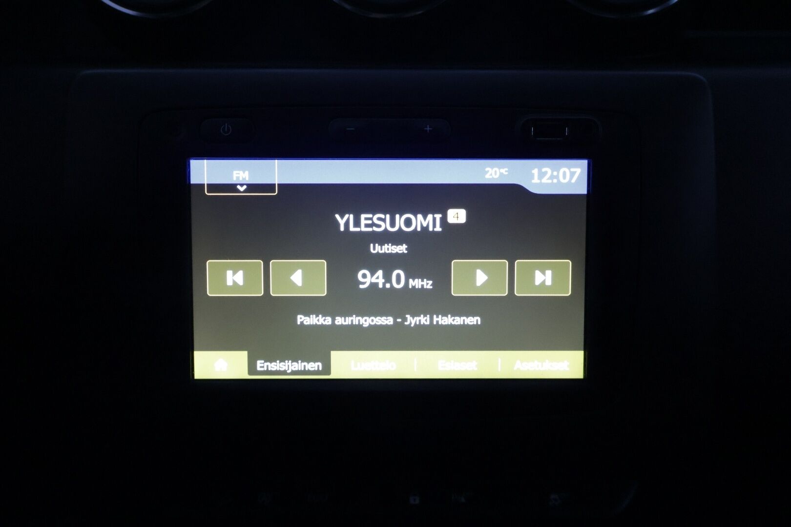 Dacia Duster 2021 TCe 150 4x4 Prestige - | Koukku | P-kamera | Blis | Navi | Penkinlämmittimet | Suomi-auto |