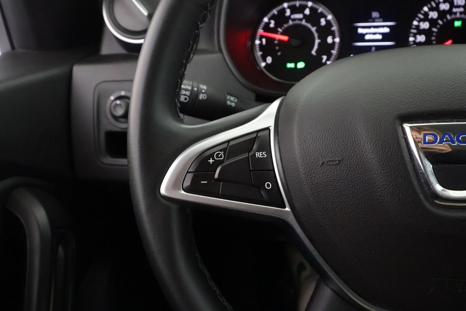 Dacia Duster 2021 TCe 150 4x4 Prestige - | Koukku | Vakkari | Navi | Apple & Android | P.kamera | Aut. ilmastointi | Blind Spot Monitor | Penkinlämmittimet | Lohkolämmitin | 2x renkaat aluin | 