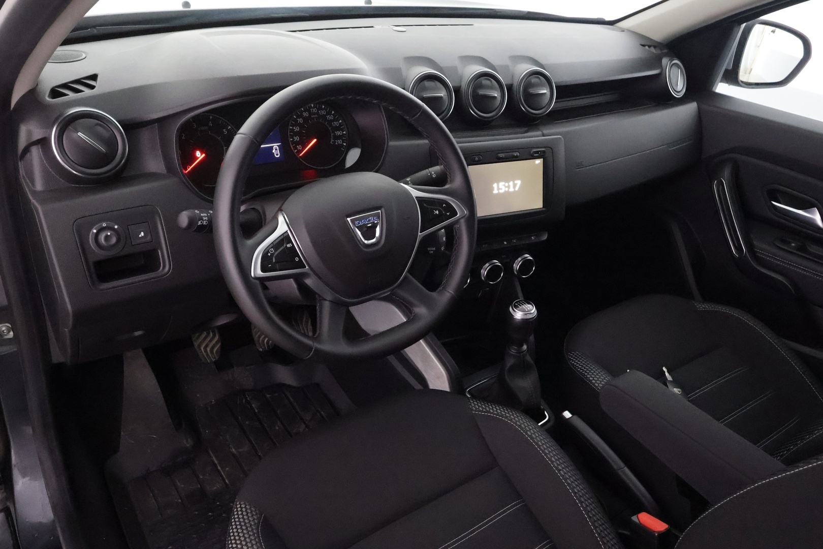 Dacia Duster 2021 TCe 150 4x4 Prestige - | Koukku | Vakkari | Navi | Apple & Android | P.kamera | Aut. ilmastointi | Blind Spot Monitor | Penkinlämmittimet | Lohkolämmitin | 2x renkaat aluin | 