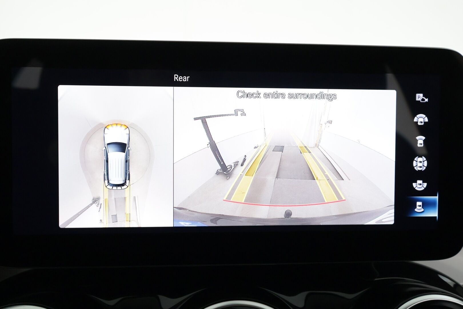 Mercedes-Benz GLC 2021 300 e 4MATIC A Business EQ Power * Distronic / Sportpenkit / LED-HP / 360 / Koukku / Lisälämmitin * - 1-om Suomi-auto / Kahdet renkaat aluvanteilla / 2x Latauskaapelit