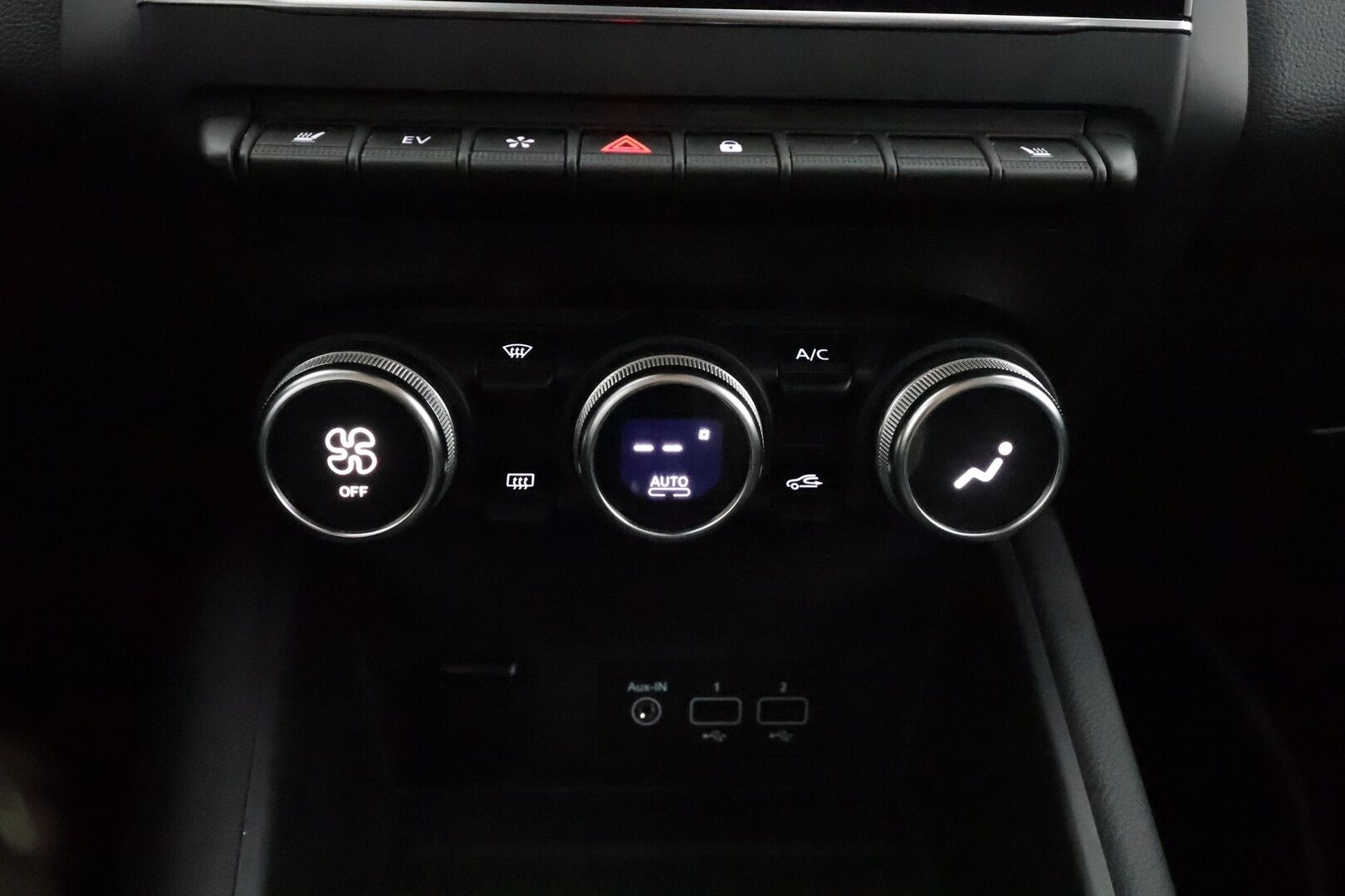 Renault Captur 2020 E-TECH Plug-in hybrid Intens - | Puolinahat | LED | P.kamera ja tutkat | Digimittaristo | Navi | Lane Assist | RSA | Keyless | Apple & Android | 2x renkaat aluin | 
