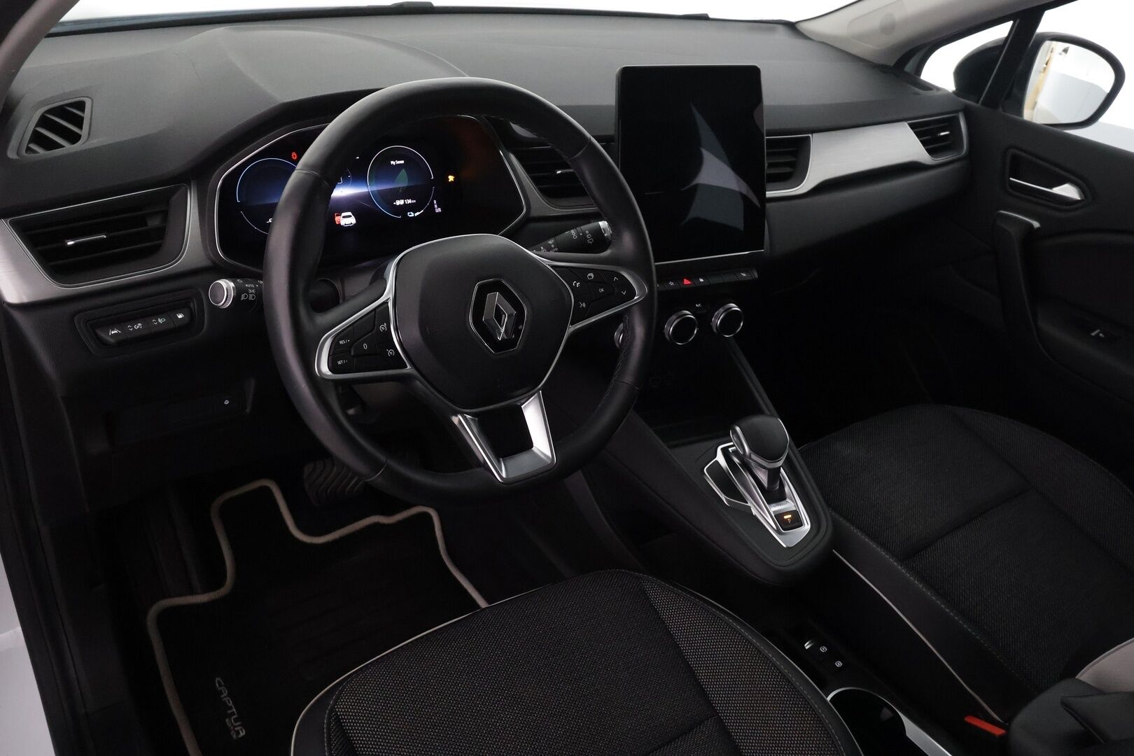 Renault Captur 2020 E-TECH Plug-in hybrid Intens - | Puolinahat | LED | P.kamera ja tutkat | Digimittaristo | Navi | Lane Assist | RSA | Keyless | Apple & Android | 2x renkaat aluin | 