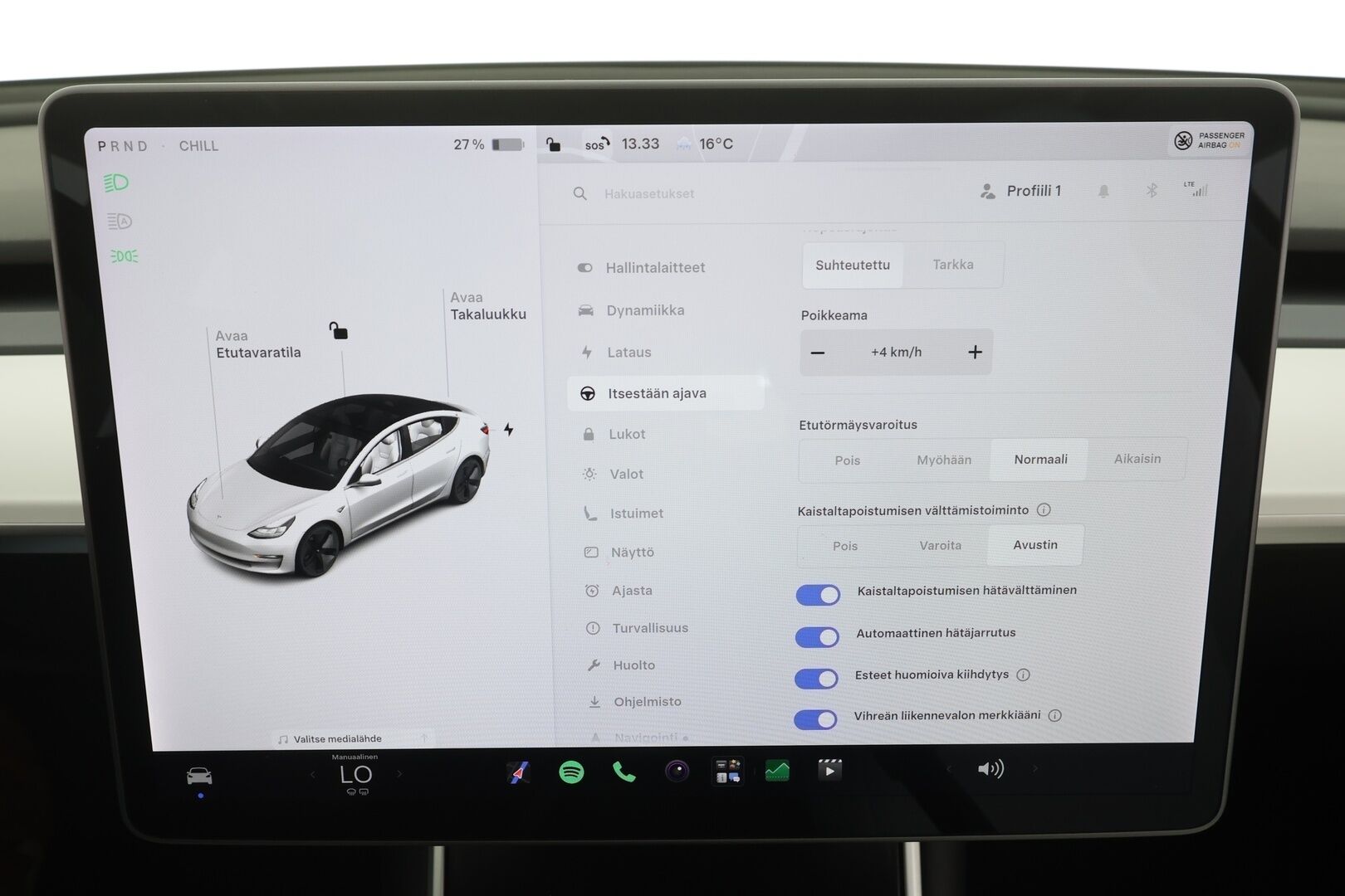 Tesla Model 3 2020 Standard Range Plus (CATL) - | Lasikatto | ACC | Matrix | Premium Speakers | Muistipenkki | P.Kamera | Kaistavahti | Navi | Keyless | Suomi-auto | Kahdet renkaat |
