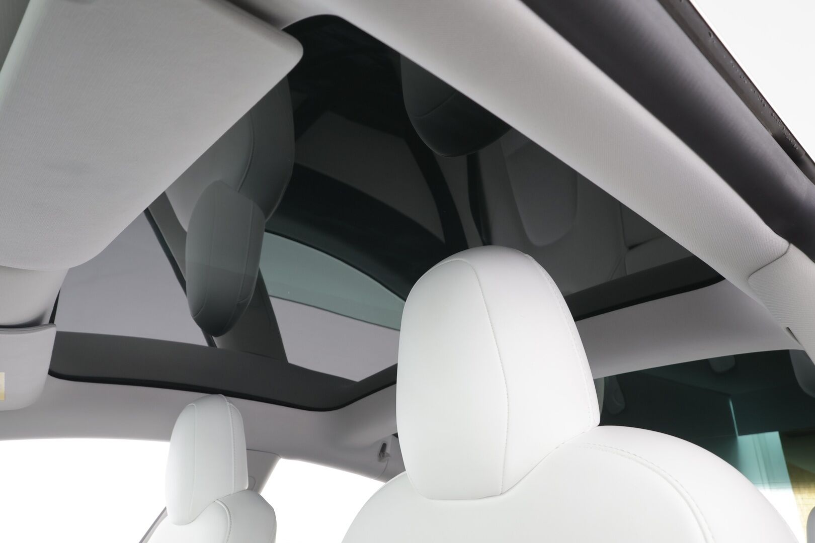 Tesla Model 3 2020 Standard Range Plus (CATL) - | Lasikatto | ACC | Matrix | Premium Speakers | Muistipenkki | P.Kamera | Kaistavahti | Navi | Keyless | Suomi-auto | Kahdet renkaat |