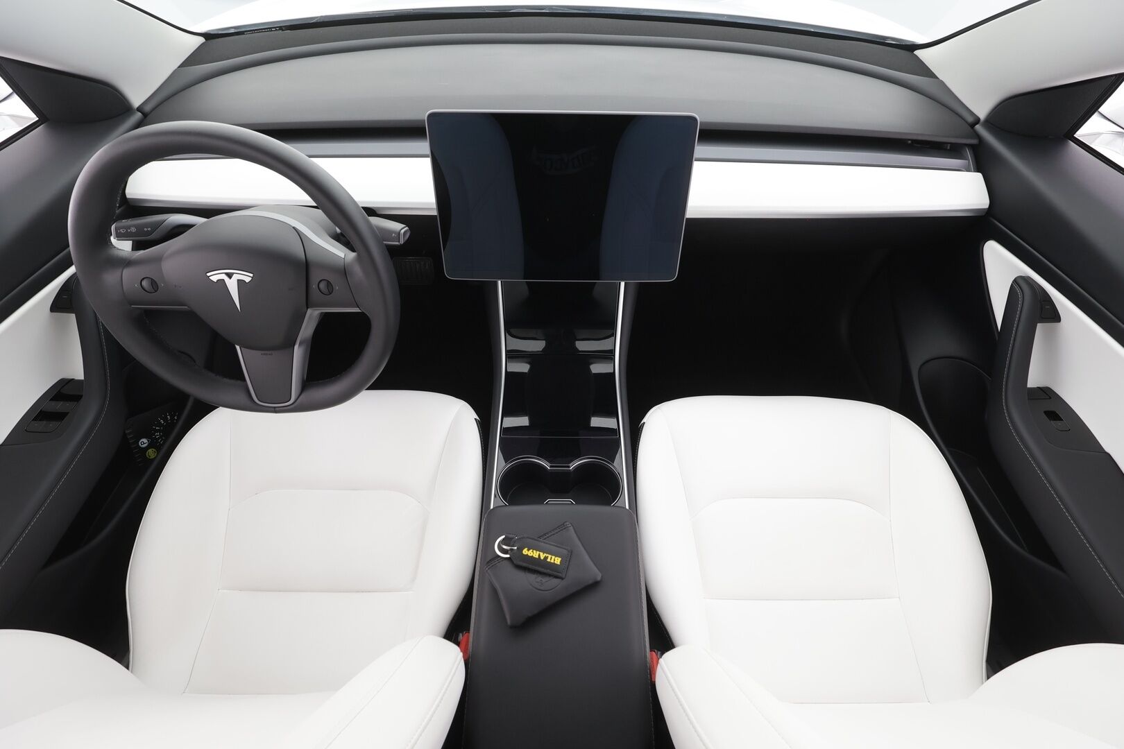 Tesla Model 3 2020 Standard Range Plus (CATL) - | Lasikatto | ACC | Matrix | Premium Speakers | Muistipenkki | P.Kamera | Kaistavahti | Navi | Keyless | Suomi-auto | Kahdet renkaat |