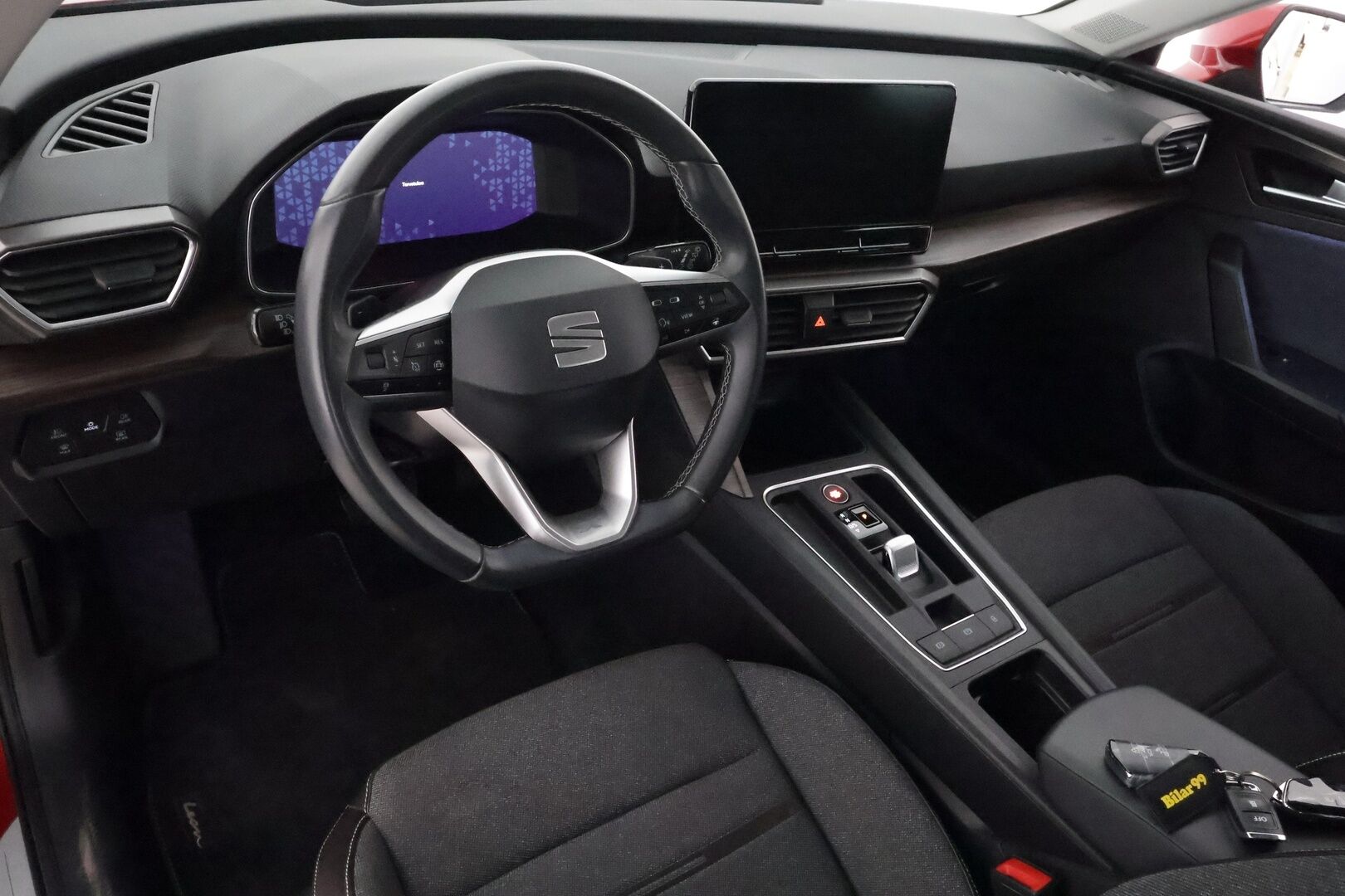 Seat Leon Sportstourer 2020 1,5 eTSI 150 Hybrid Xcellence DSG - Webasto / Adapt.Vakkari / Digimittari / Peruutuskamera / Vetokoukku / Navi / Sähköluukku / Adapt.LED / Huippuvarusteltu!