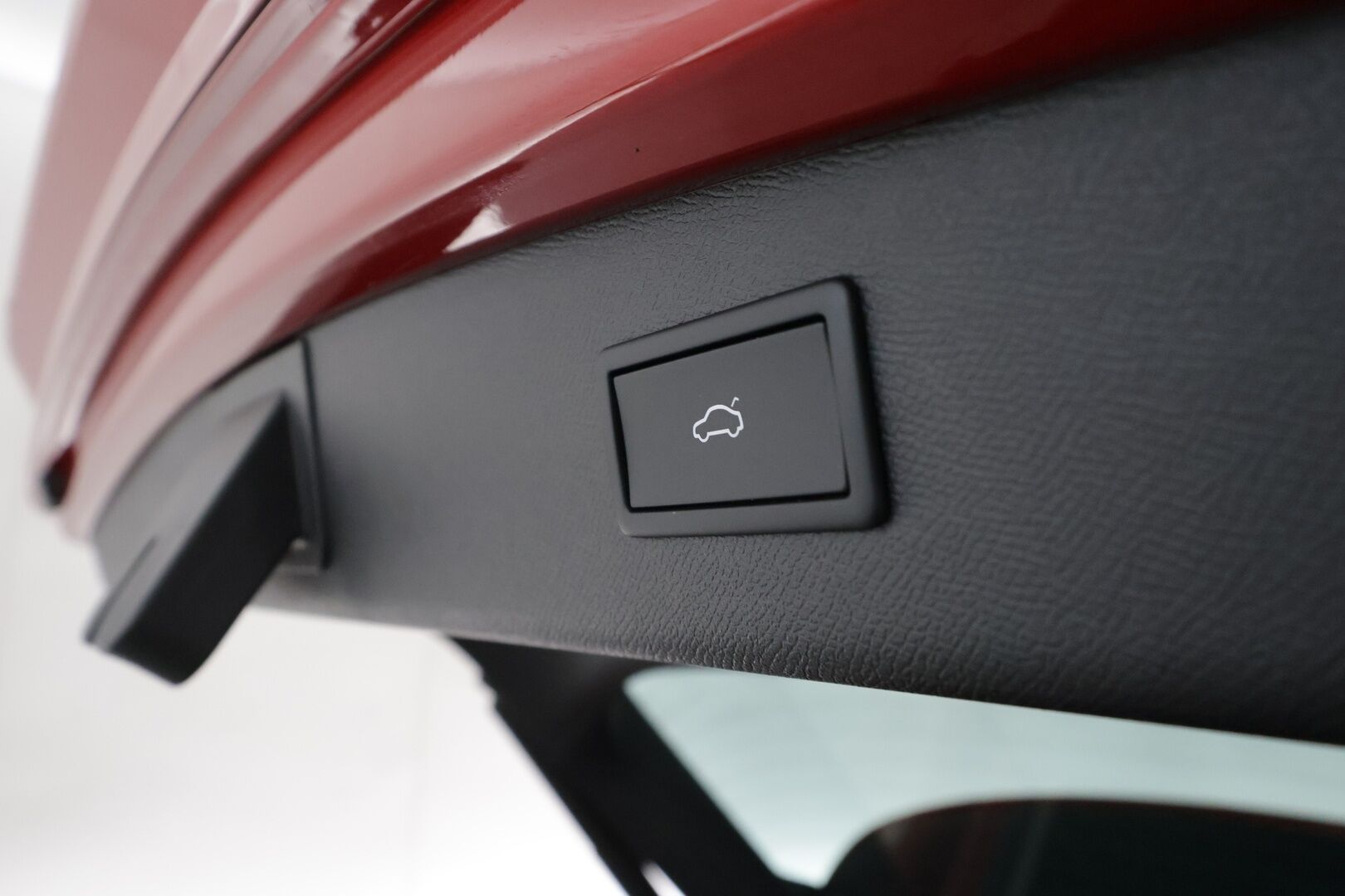 Seat Leon Sportstourer 2020 1,5 eTSI 150 Hybrid Xcellence DSG - Webasto / Adapt.Vakkari / Digimittari / Peruutuskamera / Vetokoukku / Navi / Sähköluukku / Adapt.LED / Huippuvarusteltu!