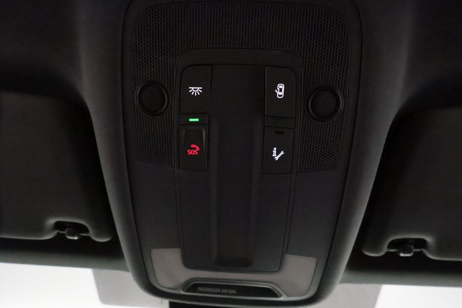 Audi A3 2021 Sedan Business Advanced 30 TFSI 81kW MHEV S tronic **Webasto / ACC / LED / P.Tutka / Sporttipenkit / Kaistavahti** - 1-om Suomi-auto / Kahdet Renkaat vanteineen / Nokian nastat talveksi / Merkkihuollettu! / Hienon värinen