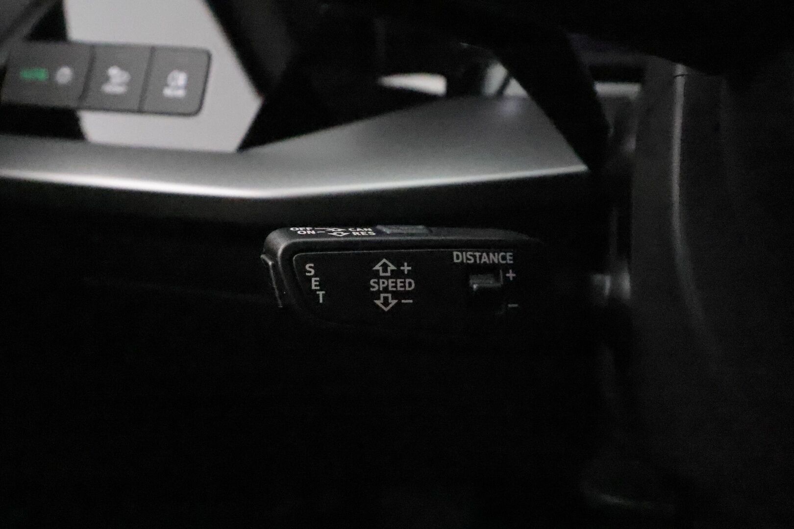 Audi A3 2021 Sedan Business Advanced 30 TFSI 81kW MHEV S tronic **Webasto / ACC / LED / P.Tutka / Sporttipenkit / Kaistavahti** - 1-om Suomi-auto / Kahdet Renkaat vanteineen / Nokian nastat talveksi / Merkkihuollettu! / Hienon värinen - HULLUT JOULUT KORKOTARJOUS 2,49% 