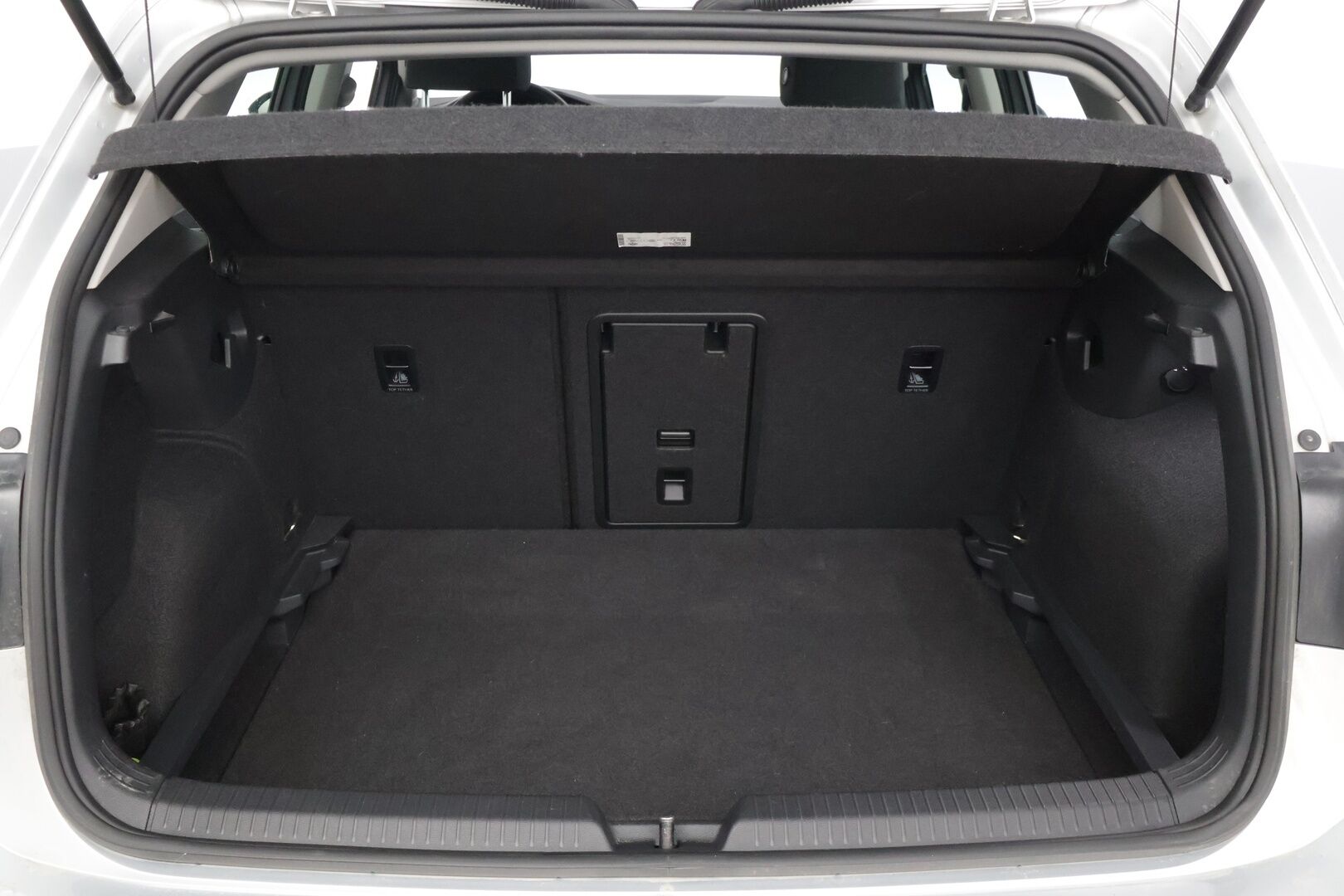 Volkswagen Golf 2021 1,0 eTSI 81 kW (MHEV) DSG-aut. * Suomiauto / Webasto / Peruutuskamera / ACC / Keyless Go / Ratinlämmitin * - Huollettu 72tkm 3/2026! / 2x renkaat / Apple CarPlay & AndroidAuto / Navi / Digimittaristo - HULLUT AVAJAISHULINAT KORKOTARJOUS 3,29 %