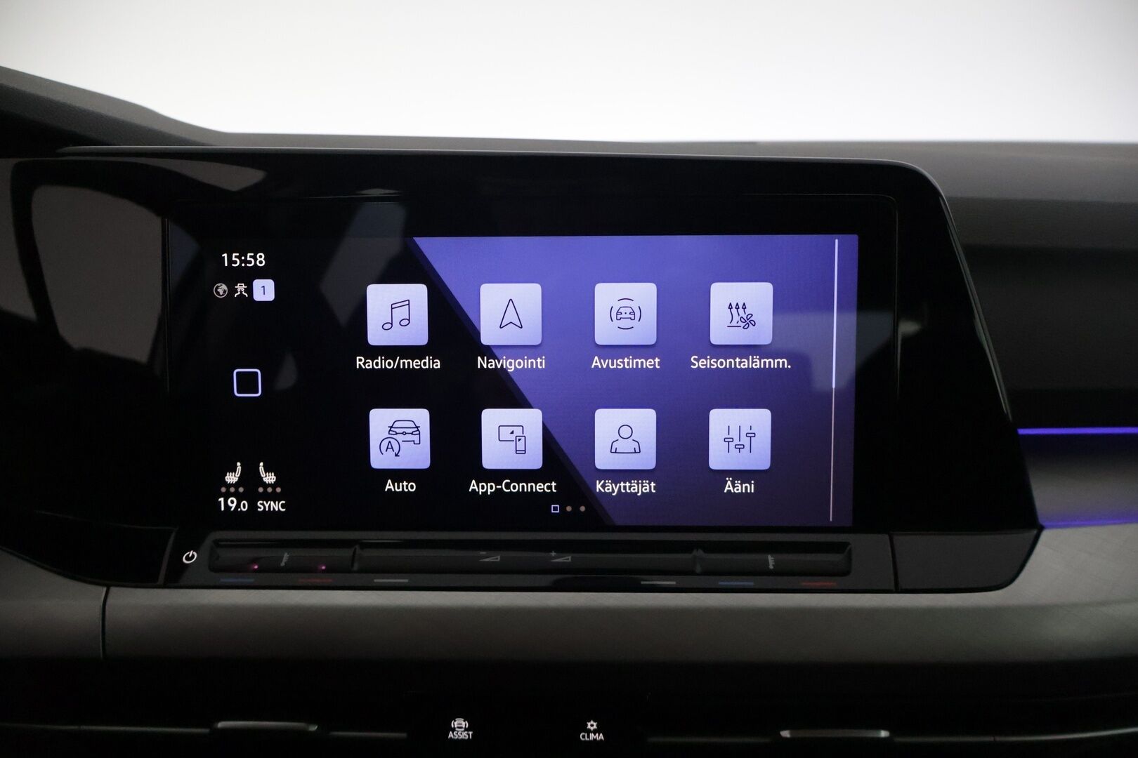 Volkswagen Golf 2021 1,0 eTSI 81 kW (MHEV) DSG-aut. * Suomiauto / Webasto / Peruutuskamera / ACC / Keyless Go / Ratinlämmitin * - Huollettu 72tkm 3/2026! / 2x renkaat / Apple CarPlay & AndroidAuto / Navi / Digimittaristo - HULLUT AVAJAISHULINAT KORKOTARJOUS 3,29 %