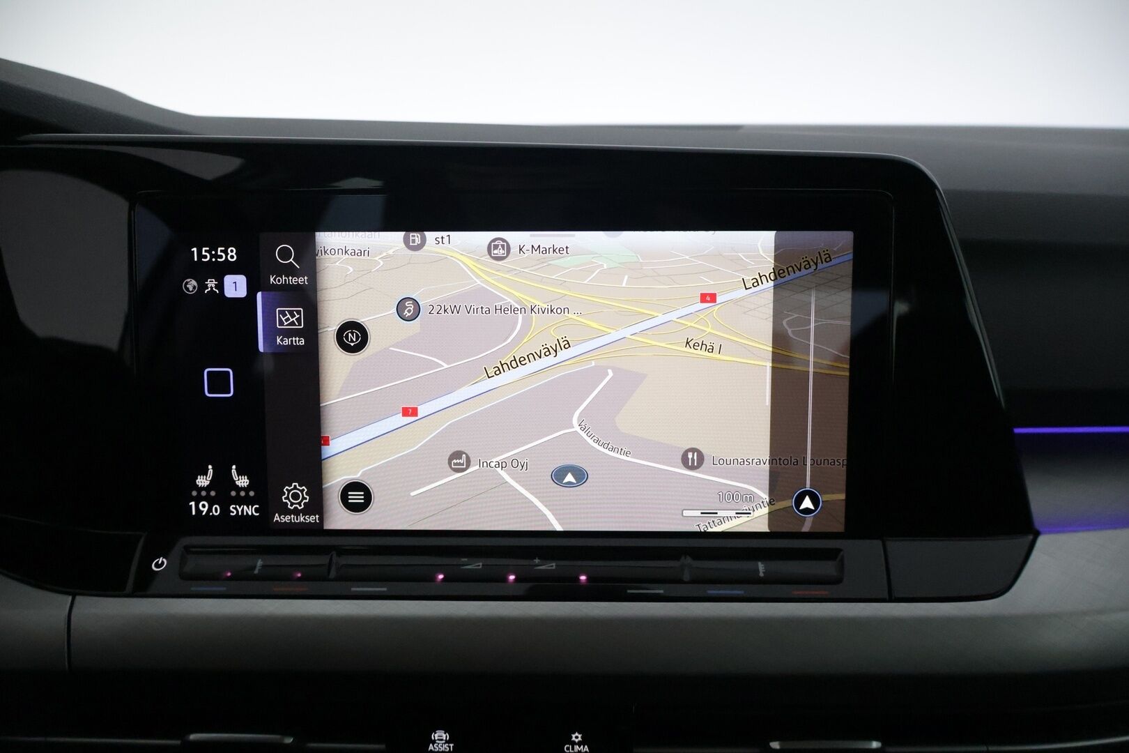 Volkswagen Golf 2021 1,0 eTSI 81 kW (MHEV) DSG-aut. * Suomiauto / Webasto / Peruutuskamera / ACC / Keyless Go / Ratinlämmitin * - Huollettu 72tkm 3/2026! / 2x renkaat / Apple CarPlay & AndroidAuto / Navi / Digimittaristo - HULLUT AVAJAISHULINAT KORKOTARJOUS 3,29 %