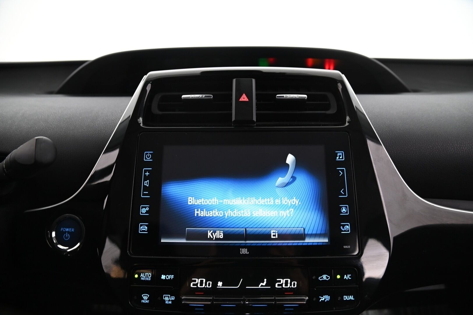Toyota PRIUS PHEV 2018 Premium - *ACC / HUD / JBL Audio / Bi-Led / KeylessGo / Navi / Merkin tunnistus / BLIS*