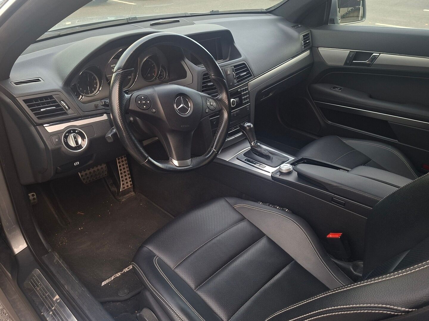 Mercedes-Benz E 2011 200 CGI BE Coupé AMG - | Panorama | Nahat | Vakkari | Ortopedit | Xenon | TULOSSA!