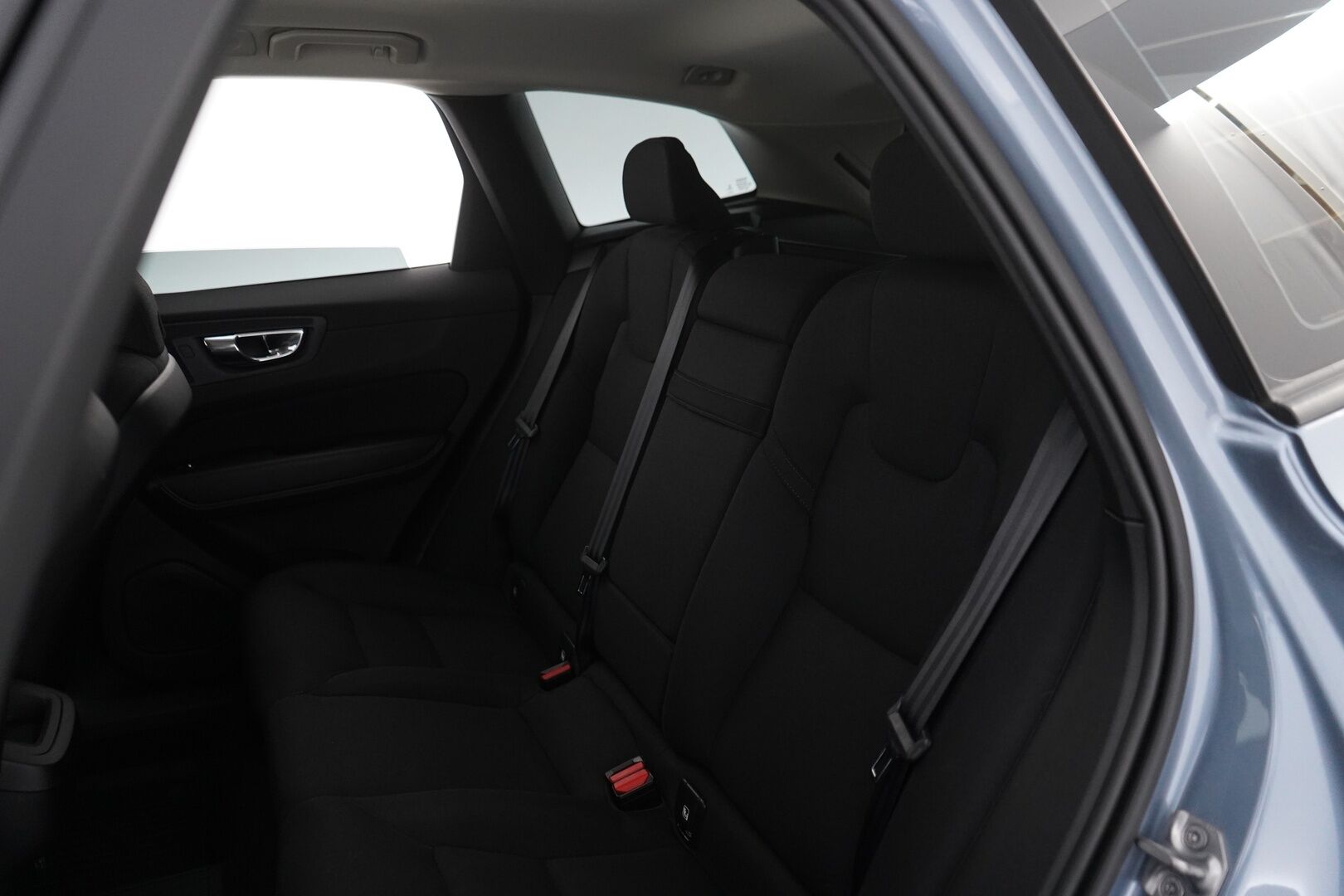 Volvo XC60 2018 D4 AWD Momentum aut * ACC / Webasto /  Pilot assist / Koukku / Tutka * - Kahdet OEM vanteet / Viimeisin huolto 5 / 25 