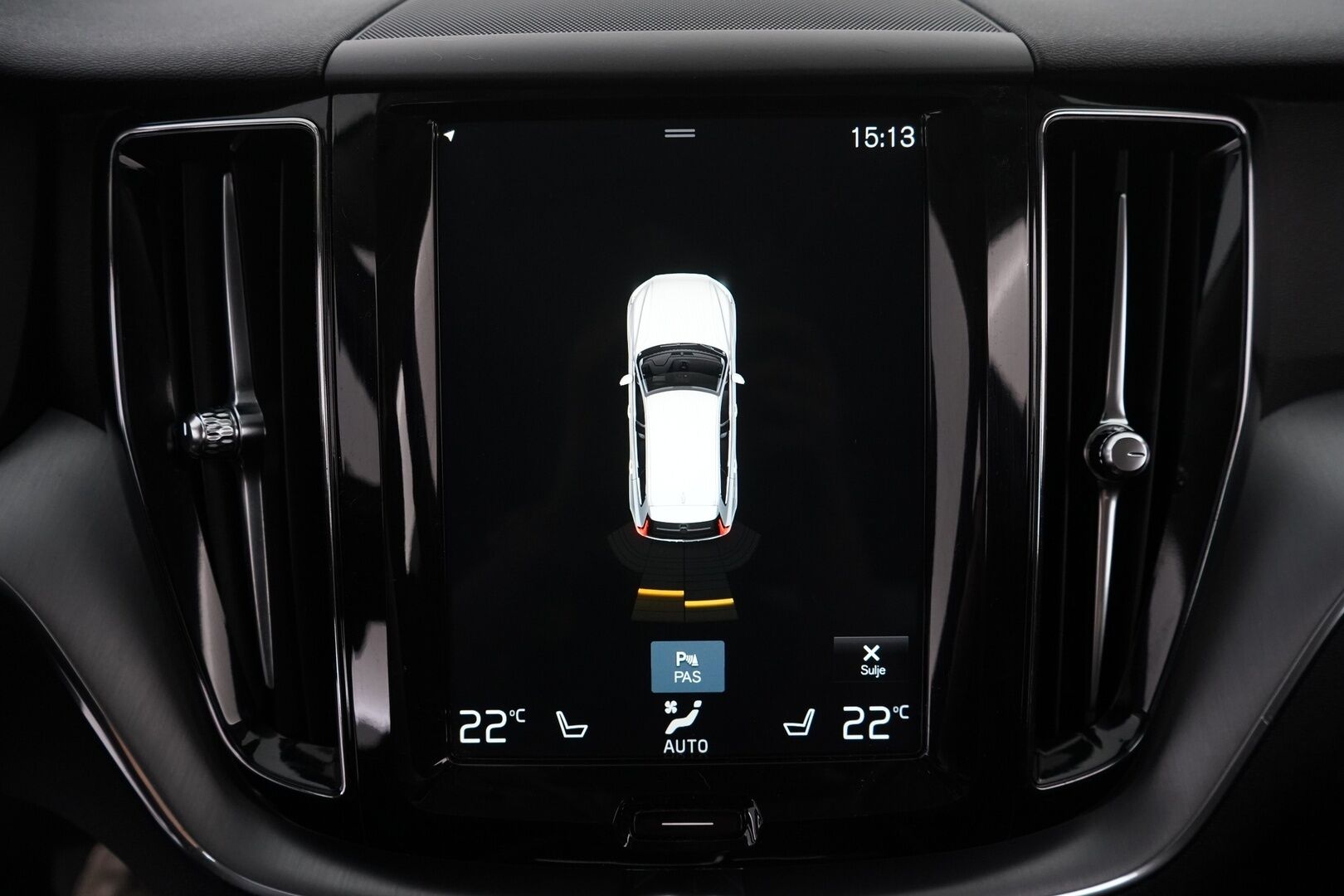 Volvo XC60 2018 D4 AWD Momentum aut * ACC / Webasto /  Pilot assist / Koukku / Tutka * - Kahdet OEM vanteet / Viimeisin huolto 5 / 25 