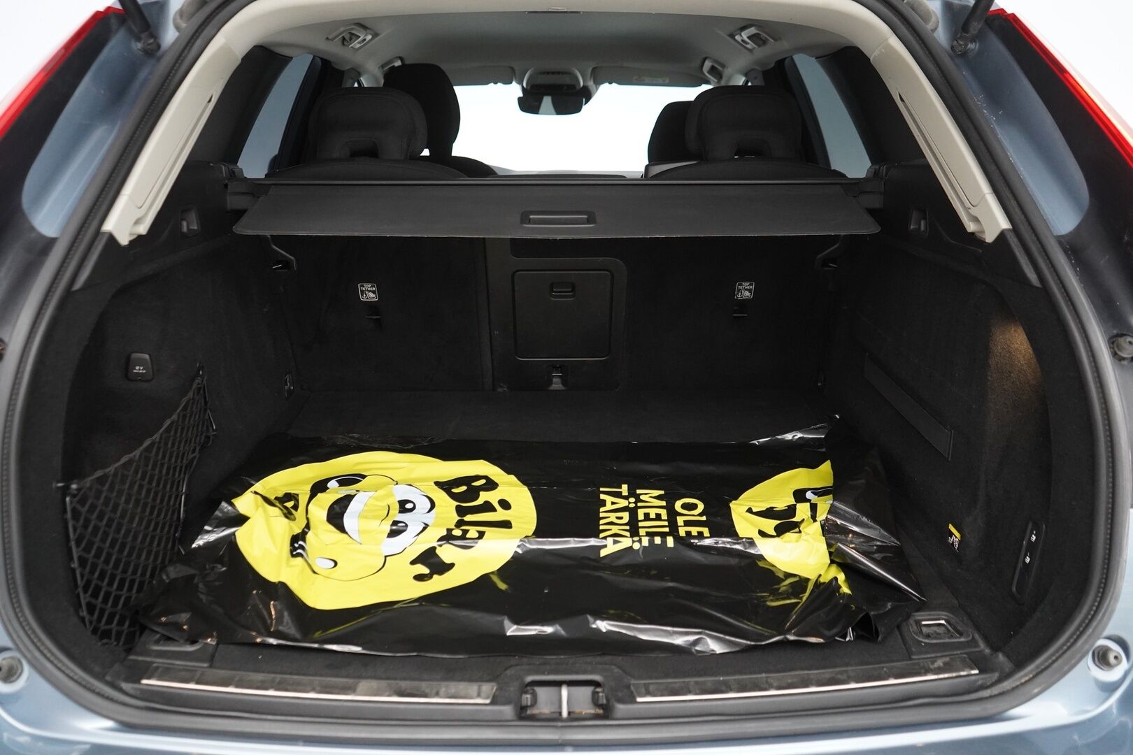 Volvo XC60 2018 D4 AWD Momentum aut * ACC / Webasto /  Pilot assist / Koukku / Tutka * - KATSO POIKKEUSHINTA! / Kahdet OEM vanteet / Viimeisin huolto 5 / 25 