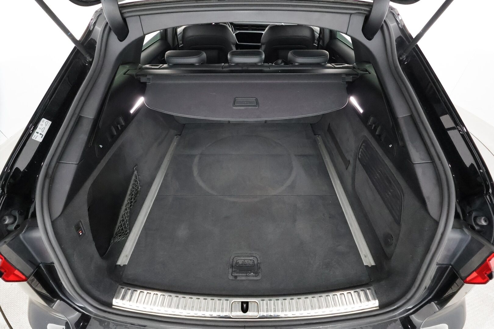 Audi A6 2020 Avant Business S-Line Sport 40 TDI MHEV quattro S tronic - | ACC | Webasto | Koukku | LED | Sporttipenkit | P.tutkat | Digimittaristo | Apple&Android | Kahdet Renkaat |