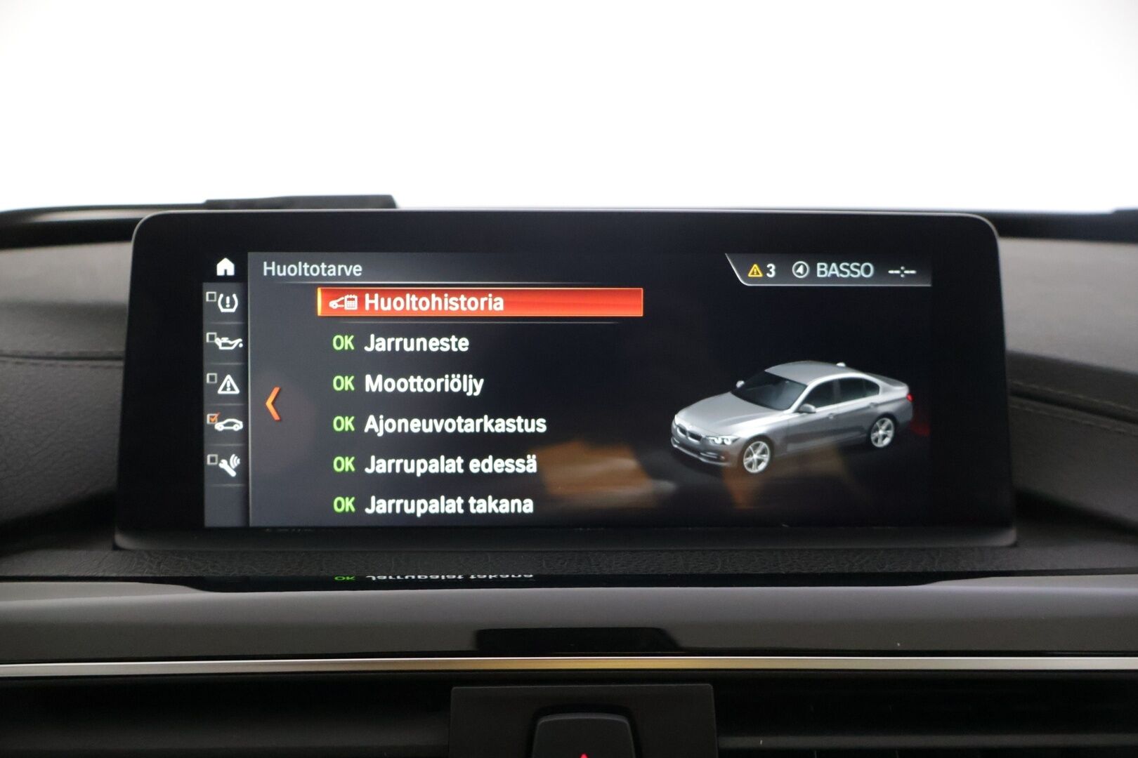 BMW 330 2018 F30 Sedan 330e A Sport Line LCI  / Sportpenkit / Adapt. Vakkari / P-Kamera / Ajastettu lämmitys / Kaista-avustin / LED / - Juuri huollettu / Kahdet renkaat aluilla /  Siisi auto! - HULLUT AVAJAISHULINAT KORKOTARJOUS 3,29 %