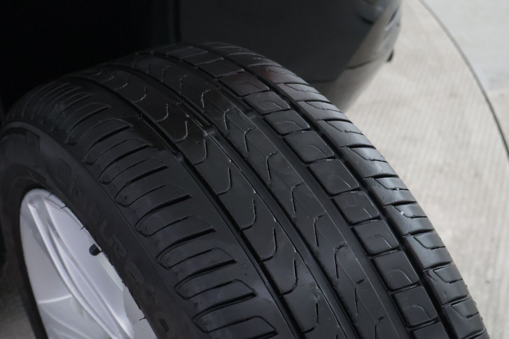 BMW 330 2018 F30 Sedan 330e A Sport Line LCI  / Sportpenkit / Adapt. Vakkari / P-Kamera / Ajastettu lämmitys / Kaista-avustin / LED / - Juuri huollettu / Kahdet renkaat aluilla /  Siisi auto!