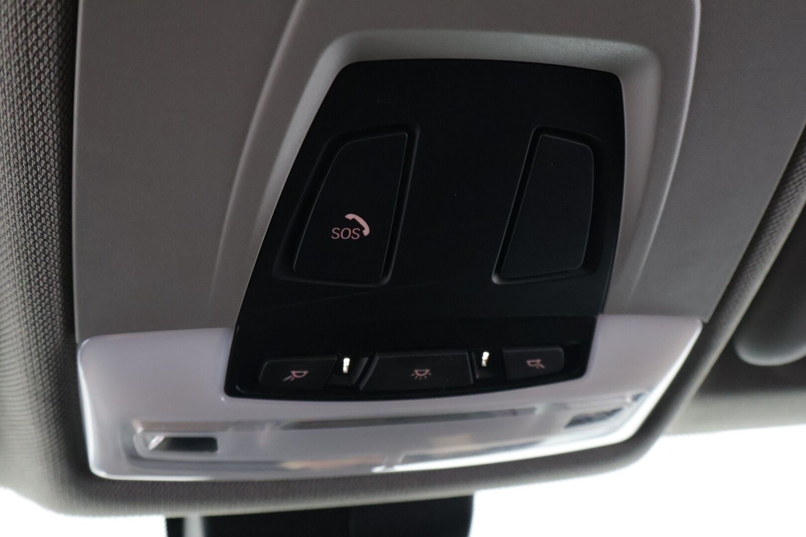 BMW 330 2018 F30 Sedan 330e A Sport Line LCI  / Sportpenkit / Adapt. Vakkari / P-Kamera / Ajastettu lämmitys / Kaista-avustin / LED / - Juuri huollettu / Kahdet renkaat aluilla /  Siisi auto!