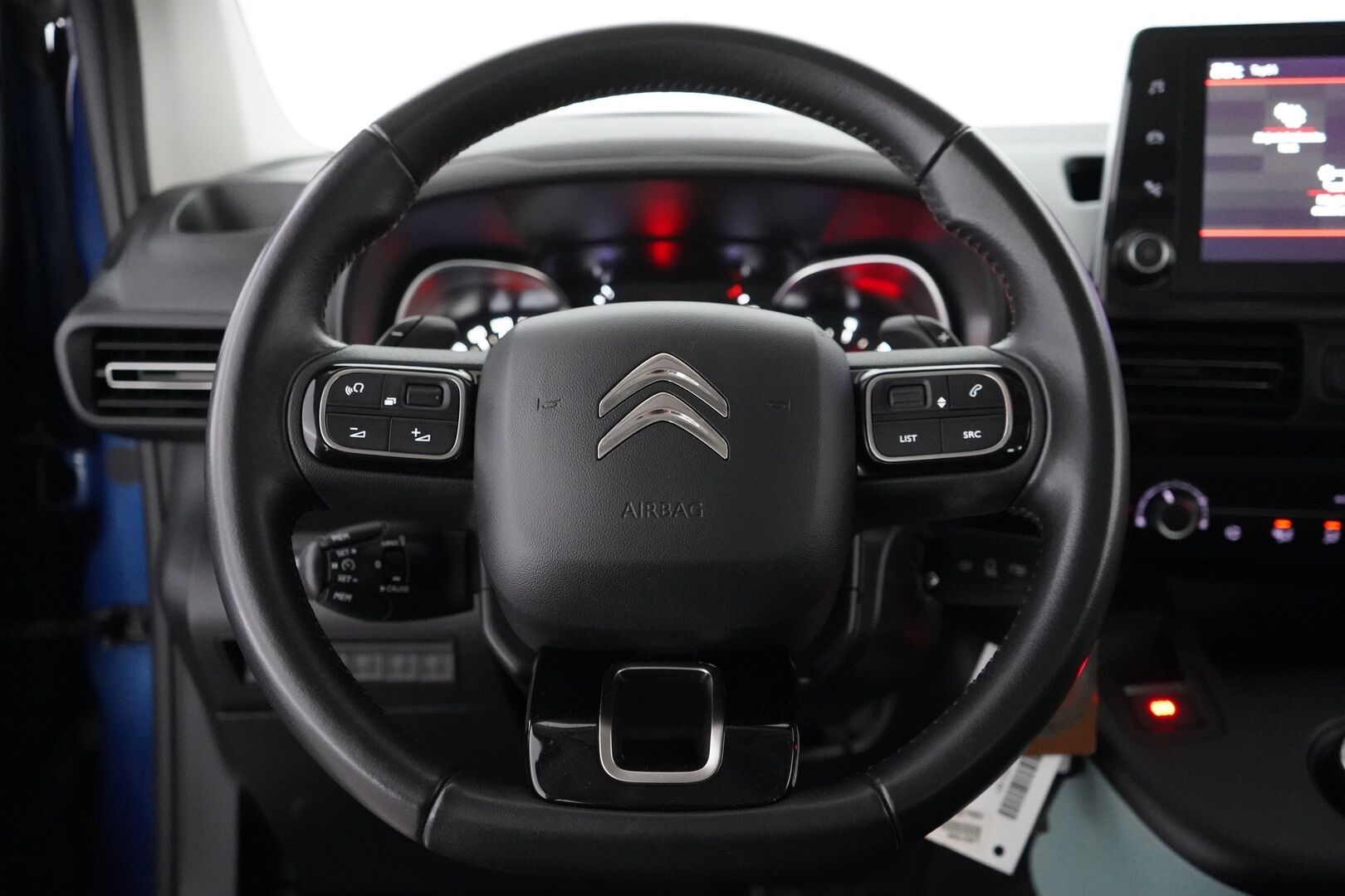 Citroen Berlingo 2020 BlueHDi 130 Feel M EAT8 Automaatti *Cruise / Lohko / Liikennemerkkitunnistus* - 1-om. Suomi-auto / Jakohihna juuri vaihdettu / Kahdet renkaat