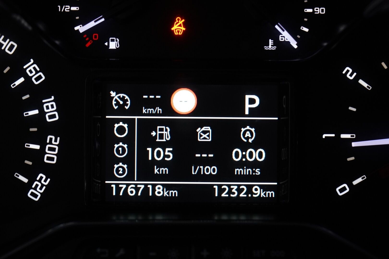 Citroen Berlingo 2020 BlueHDi 130 Feel M EAT8 Automaatti *Cruise / Lohko / Liikennemerkkitunnistus* - 1-om. Suomi-auto / Jakohihna juuri vaihdettu / Kahdet renkaat