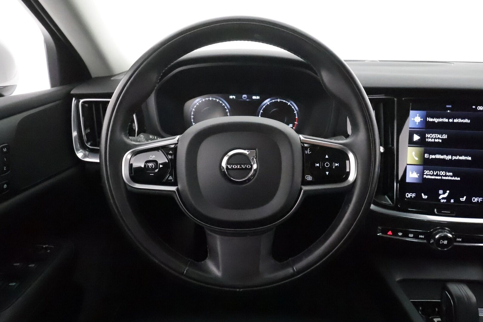 Volvo S60 2021 B4 MHEV Business aut **Muistipenkki / Webasto / Adapt.vakkari / P.kamera / KeylessGo / BLIS / Digimittaristo** - 1.om Suomi-auto / Kahdet renkaat aluvanteilla / Merkkihuollettu