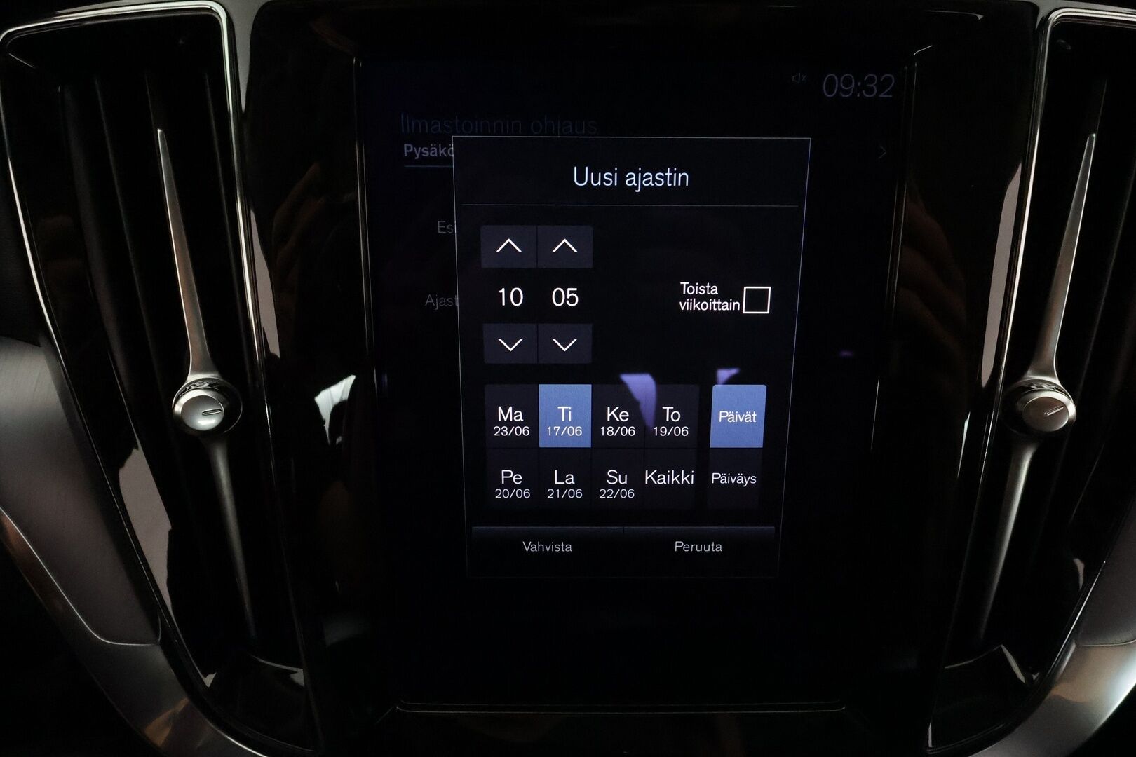 Volvo S60 2021 B4 MHEV Business aut **Muistipenkki / Webasto / Adapt.vakkari / P.kamera / KeylessGo / BLIS / Digimittaristo** - 1.om Suomi-auto / Kahdet renkaat aluvanteilla / Merkkihuollettu