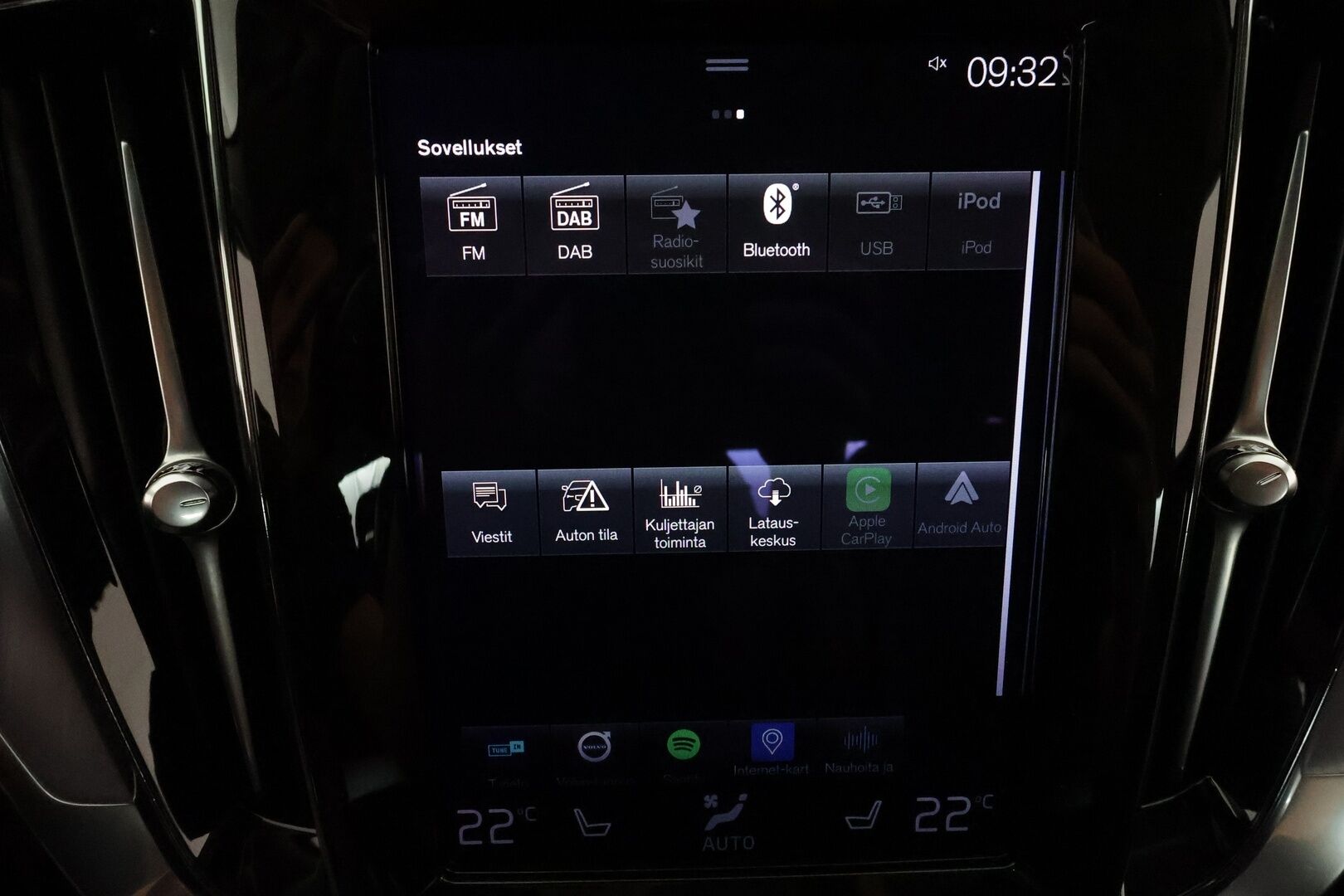 Volvo S60 2021 B4 MHEV Business aut **Muistipenkki / Webasto / Adapt.vakkari / P.kamera / KeylessGo / BLIS / Digimittaristo** - 1.om Suomi-auto / Kahdet renkaat aluvanteilla / Merkkihuollettu