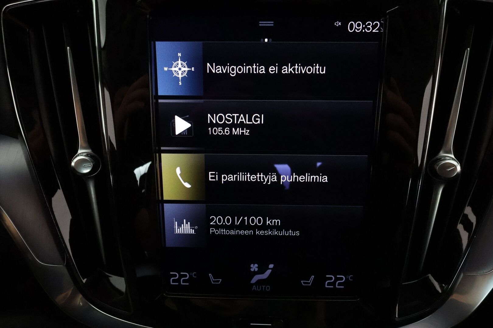 Volvo S60 2021 B4 MHEV Business aut **Muistipenkki / Webasto / Adapt.vakkari / P.kamera / KeylessGo / BLIS / Digimittaristo** - 1.om Suomi-auto / Kahdet renkaat aluvanteilla / Merkkihuollettu