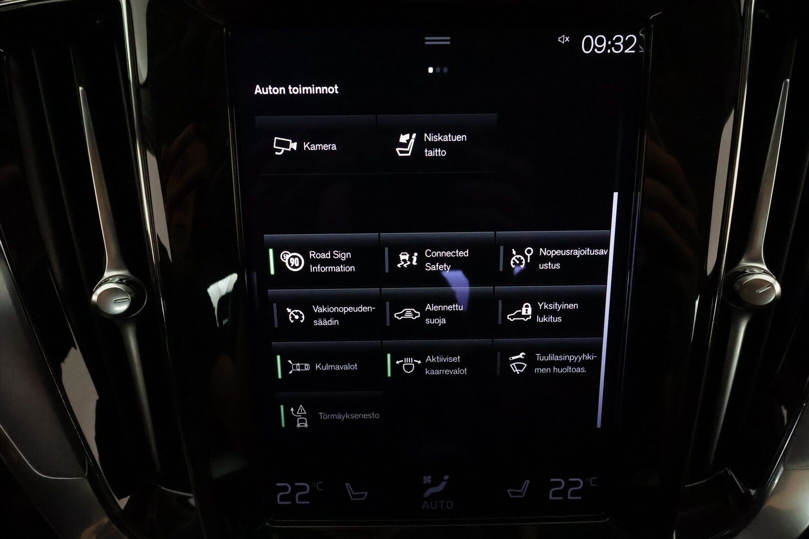 Volvo S60 2021 B4 MHEV Business aut **Muistipenkki / Webasto / Adapt.vakkari / P.kamera / KeylessGo / BLIS / Digimittaristo** - 1.om Suomi-auto / Kahdet renkaat aluvanteilla / Merkkihuollettu