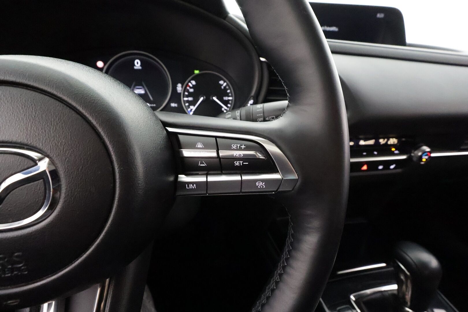 Mazda CX-30 2021 2,0 (150hv) M Hybrid Skyactiv-G Vision Plus AT * ACC / Lohko / LED / P.Kamera / Apple&Android * - Merkkihuollettu / Kahdet Renkaat / Suomi-auto