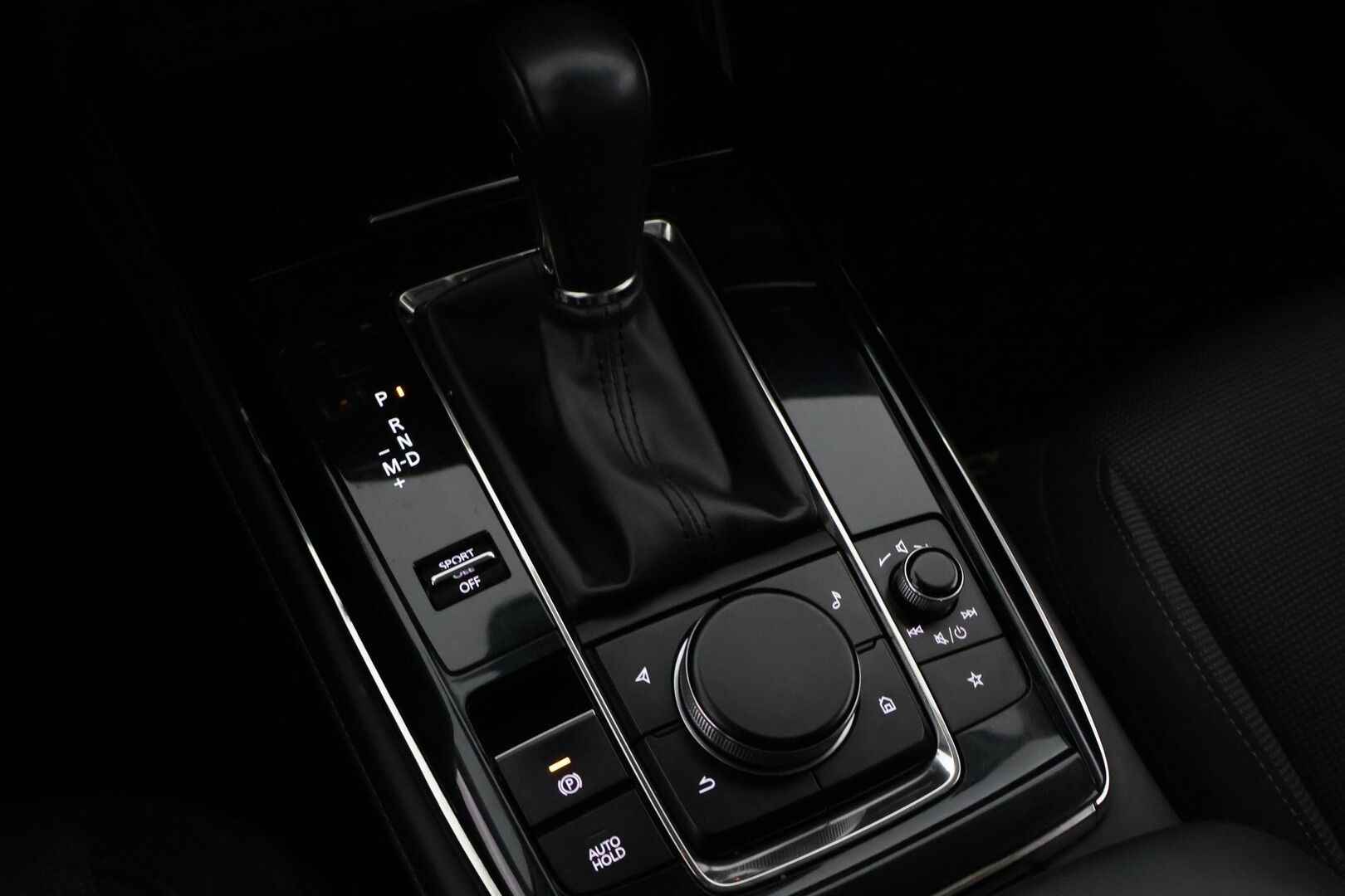 Mazda CX-30 2021 2,0 (150hv) M Hybrid Skyactiv-G Vision Plus AT * ACC / Lohko / LED / P.Kamera / Apple&Android * - Merkkihuollettu / Kahdet Renkaat / Suomi-auto