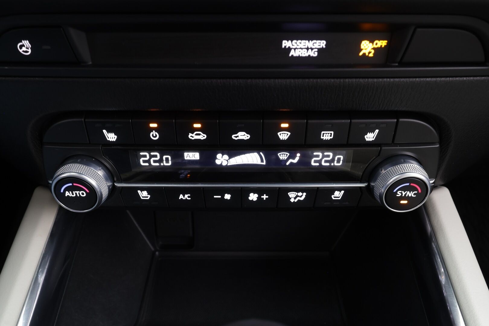 Mazda CX-5 2021 2,5 (194hv) Skyactiv-G AWD Luxury Business 6AT White * ACC / HUD / 360° / LED / Navi / Muistipenkki / KeylessGo * - Ilmastoidut nahat / Bose / Lohkolämmitin / Kahdet renkaat aluvanteilla - HULLUT JOULUT KORKOTARJOUS 2,49% 