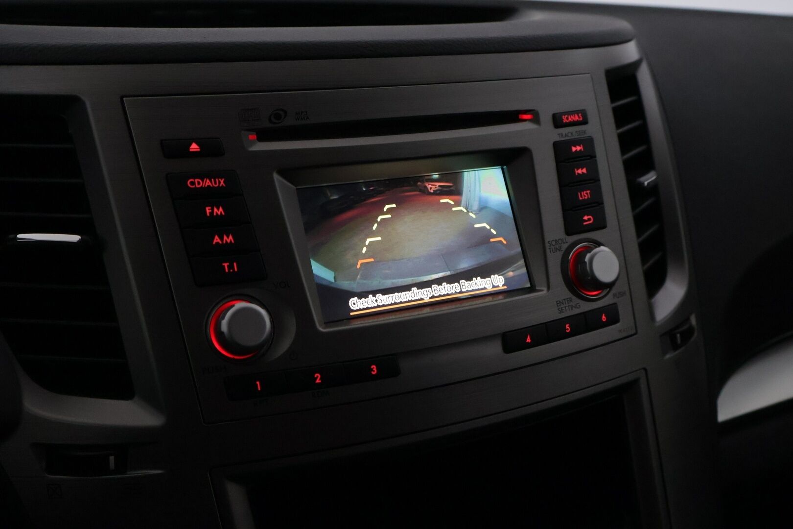 Subaru Legacy 2012 STW 2.0 i AWD *Juuri katsastettu / P-Kamera / Koukku / Xenon / Sähköpenkki* - Hyvin huollettu neliveto Legacy kaksilla Subarun alumiinivanteilla ja kaksilla hyväkuntoisilla renkailla! - HULLUT JOULUT KORKOTARJOUS 2,49% 