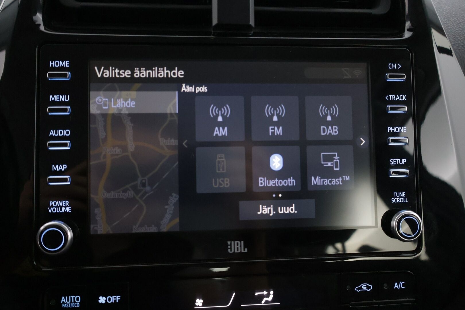 TOYOTA PRIUS PHEV 2019 PRIUS PHV Viistoperä Hud / 360 Kamera / Adap.vakkari / JBL / Nahkasisusta / P-tutkat - Todella siistinvärinen ja hyvin pidetty yksilö! 