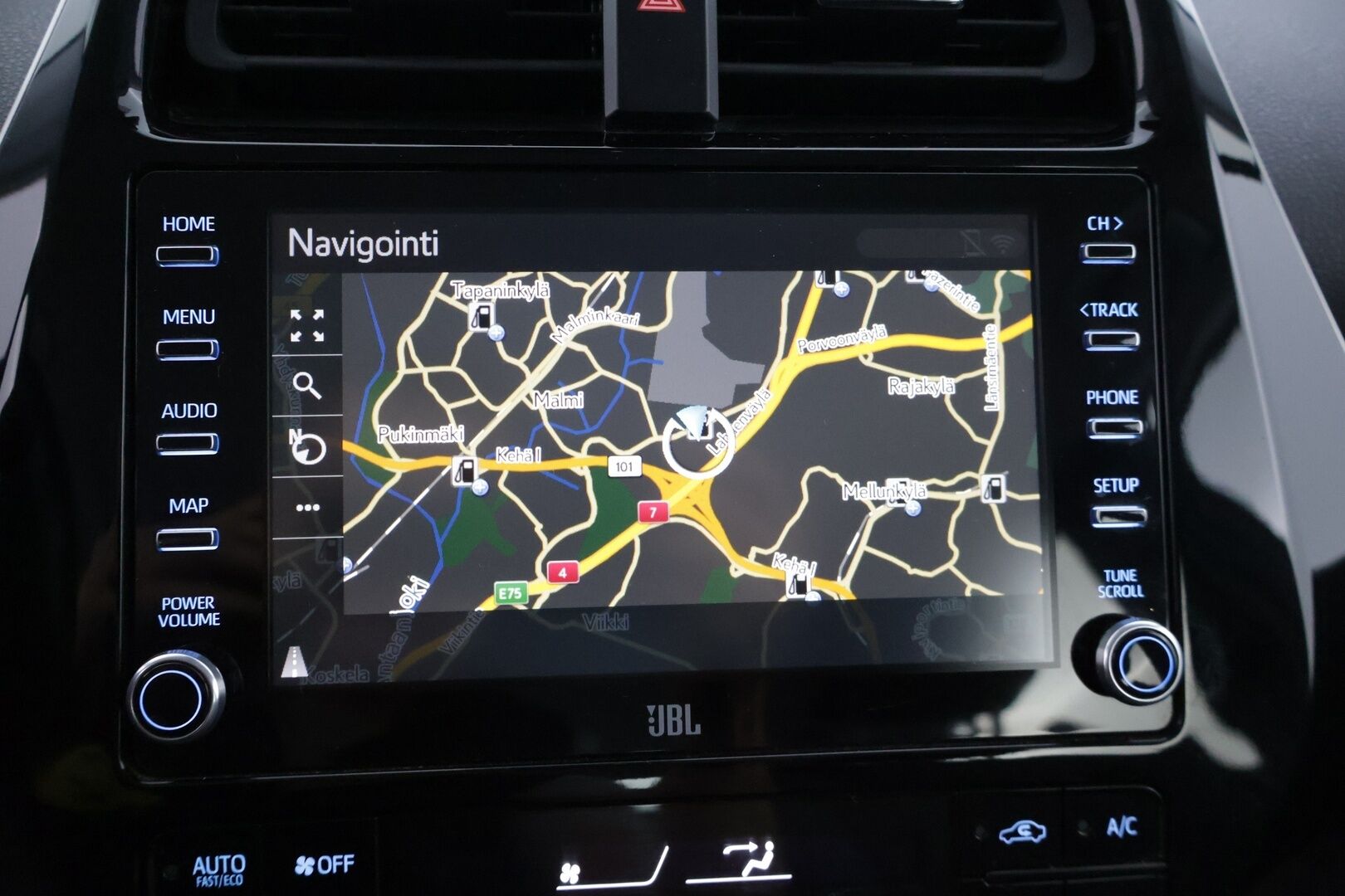 TOYOTA PRIUS PHEV 2019 PRIUS PHV Viistoperä Hud / 360 Kamera / Adap.vakkari / JBL / Nahkasisusta / P-tutkat - Todella siistinvärinen ja hyvin pidetty yksilö! 