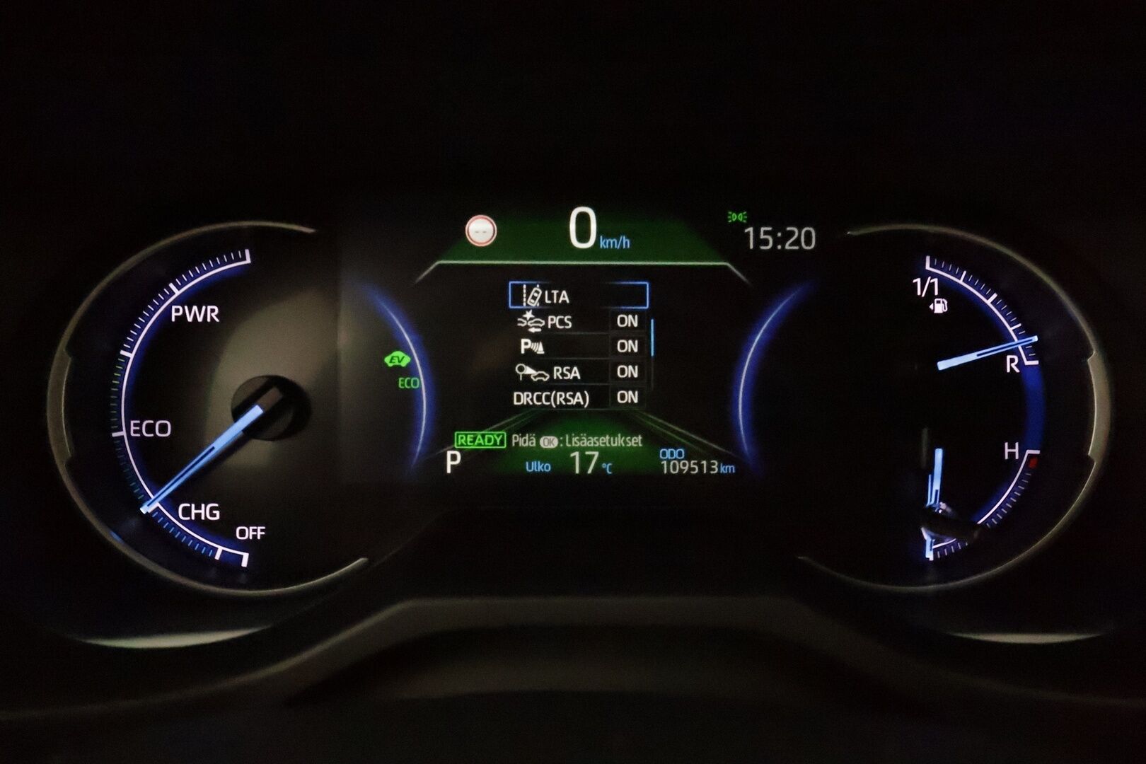 Toyota RAV4 2019 Hybrid Style AWD-i E-CVT ** Adapt.Vakkari / P.kamera / LED-valot / Koukku / JBL / Kaistavahti / KeylessGO ** - 3,99 % KORKOTARJOUS TÄHÄN AUTOON - Merkki Huollettu / 2x Renkaat