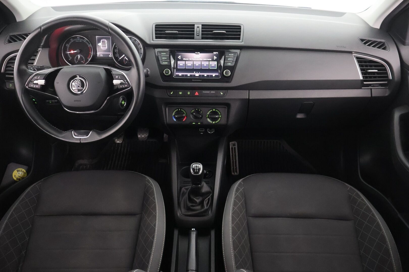 Skoda Fabia 2021 1,0 TSI 95 Ambition - | Suomi-auto | Facelift | Vakkari | P.Tutka | Lohko+sisäp. | 2x renkaat&vanteet | Merkkihuollot | Todella siisti! |