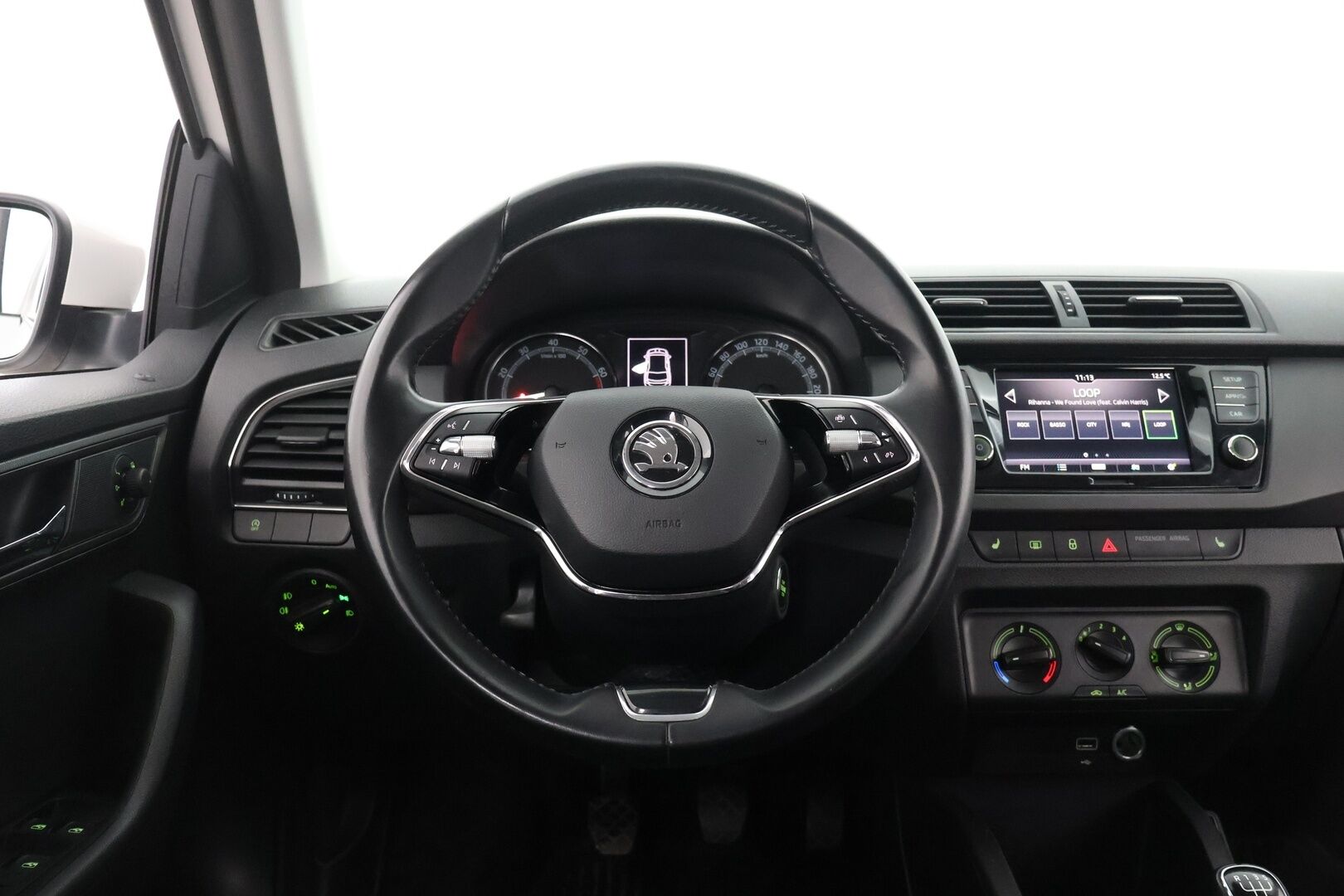 Skoda Fabia 2021 1,0 TSI 95 Ambition - | Suomi-auto | Facelift | Vakkari | P.Tutka | Lohko+sisäp. | 2x renkaat&vanteet | Merkkihuollot | Todella siisti! |