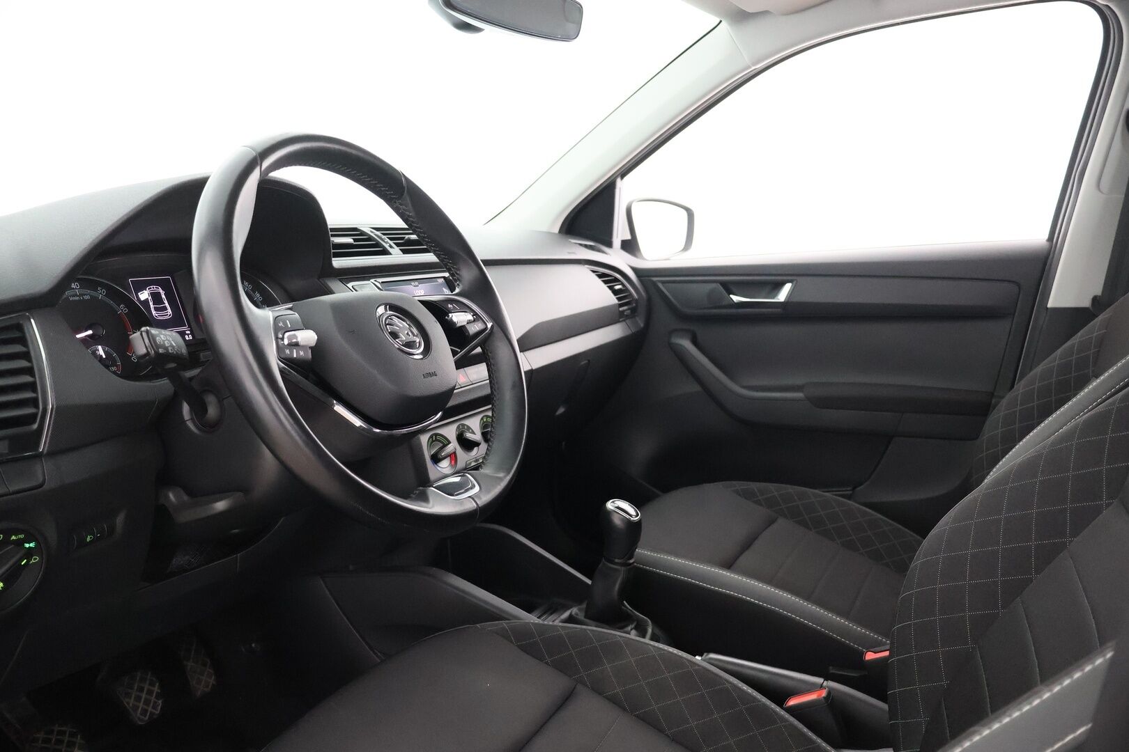 Skoda Fabia 2021 1,0 TSI 95 Ambition - | Suomi-auto | Facelift | Vakkari | P.Tutka | Lohko+sisäp. | 2x renkaat&vanteet | Merkkihuollot | Todella siisti! |