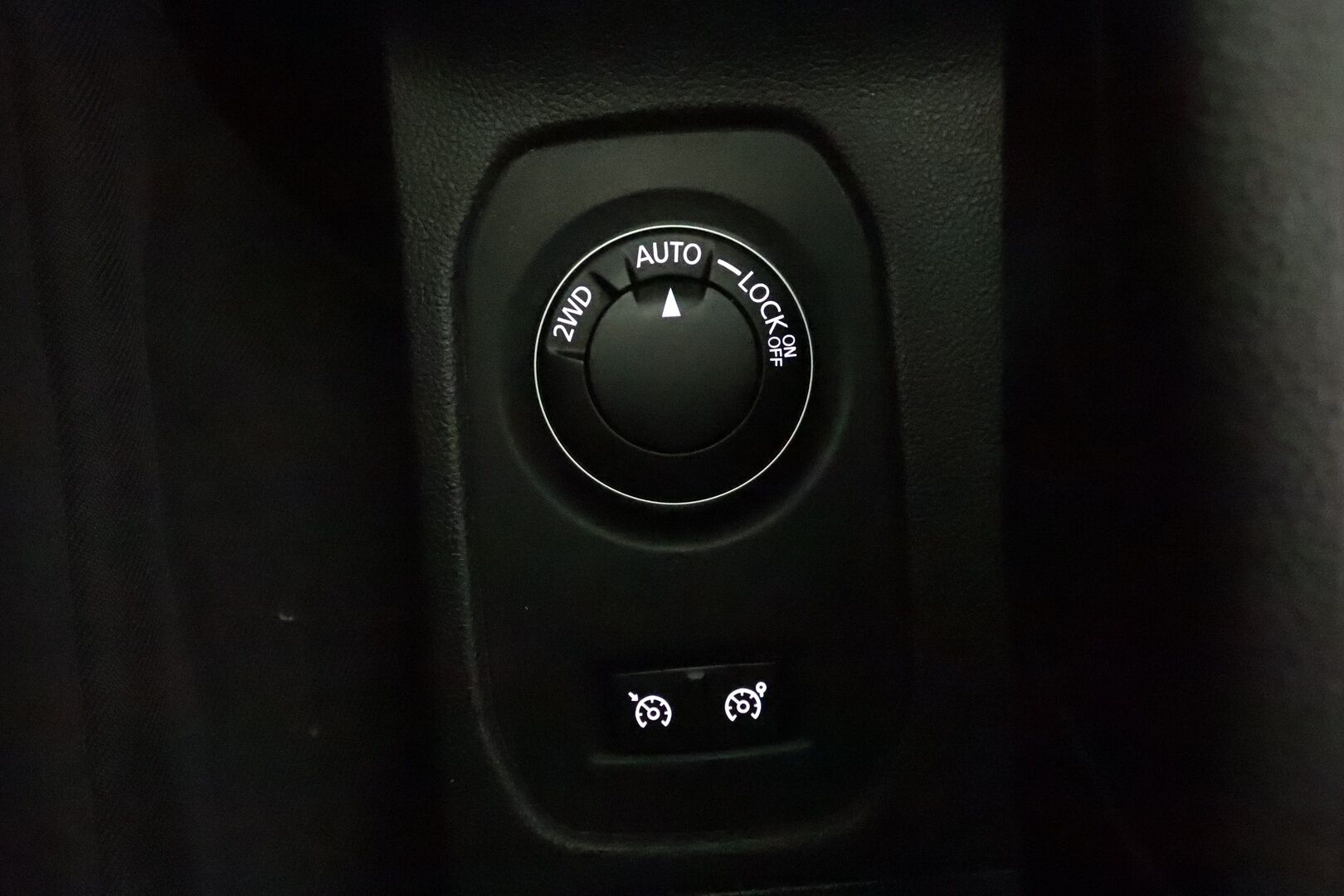 Dacia Duster 2021 Blue dCi 115 4x4 - 1Om Suomiauto / Peruutuskamera / Vetokoukku / Apple&Android / Vakkari / Tulossa Tampereelle!