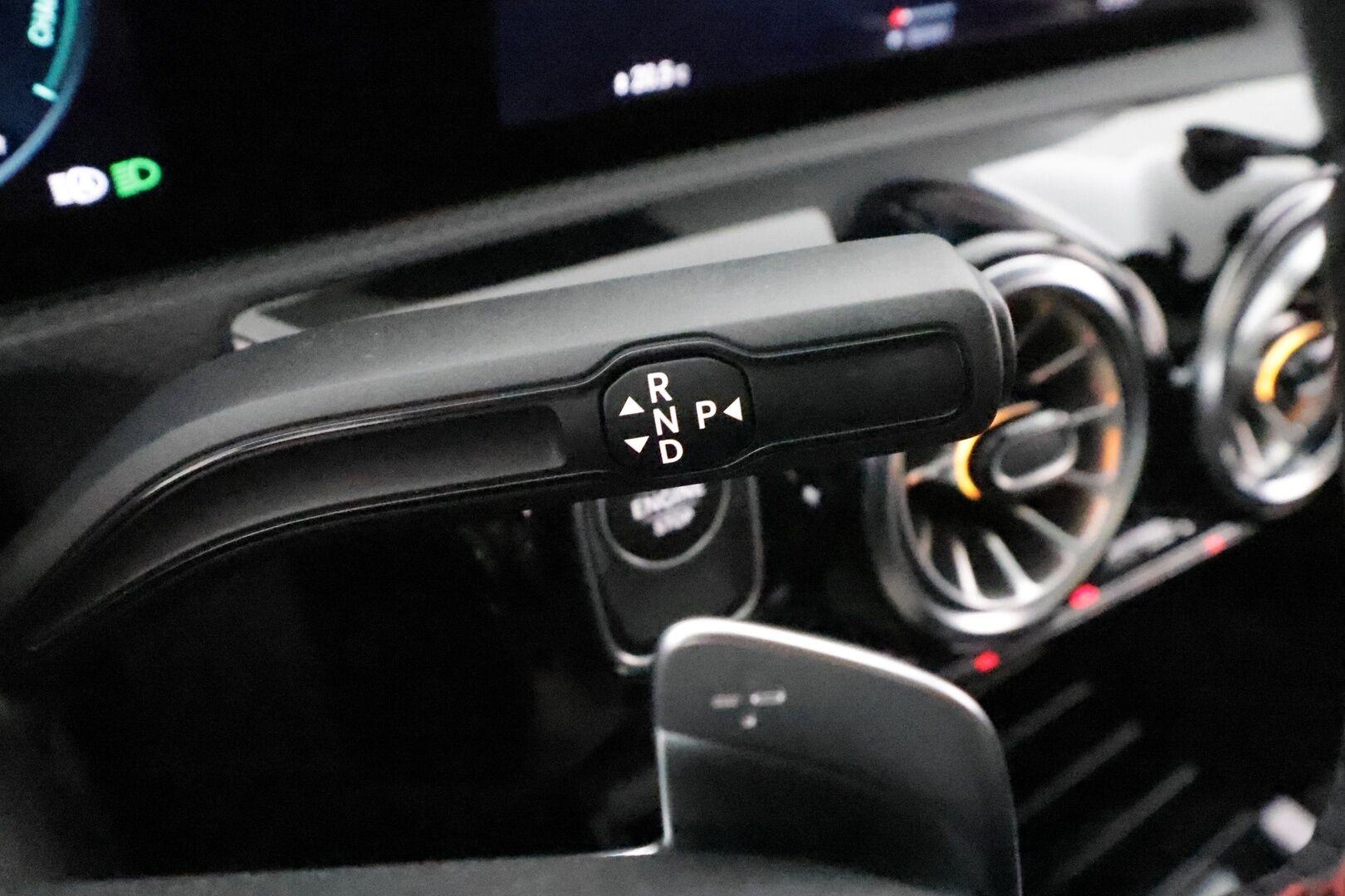 Mercedes-Benz A 2021 250 e A sedan Business AMG Edition EQ Power **Distronic+ / Multibeam LED / Panorama / Muistipenkit / KeylessGo** - Suomi-auto / Kahdet renkaat aluvanteilla / Nahka-Alcantara / Navi / Widescreen / Sporttipenkit / P.kamera