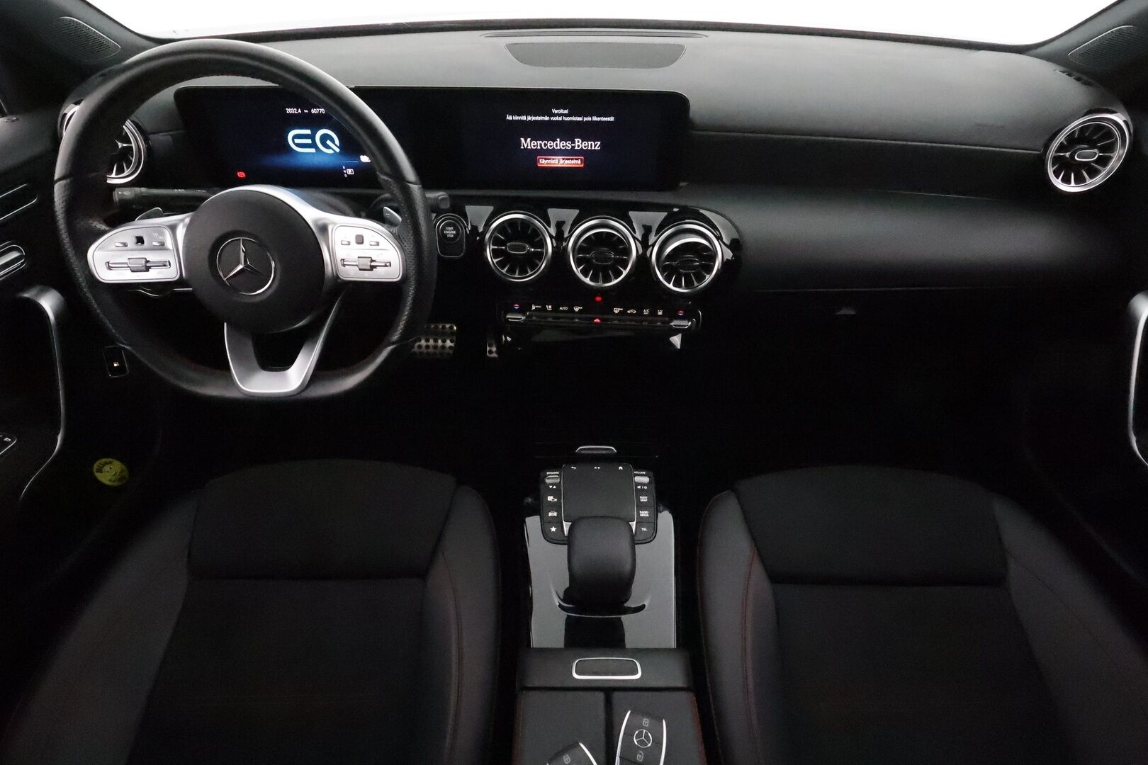 Mercedes-Benz A 2021 250 e A sedan Business AMG Edition EQ Power **Distronic+ / Multibeam LED / Panorama / Muistipenkit / KeylessGo** - Suomi-auto / Kahdet renkaat aluvanteilla / Nahka-Alcantara / Navi / Widescreen / Sporttipenkit / P.kamera